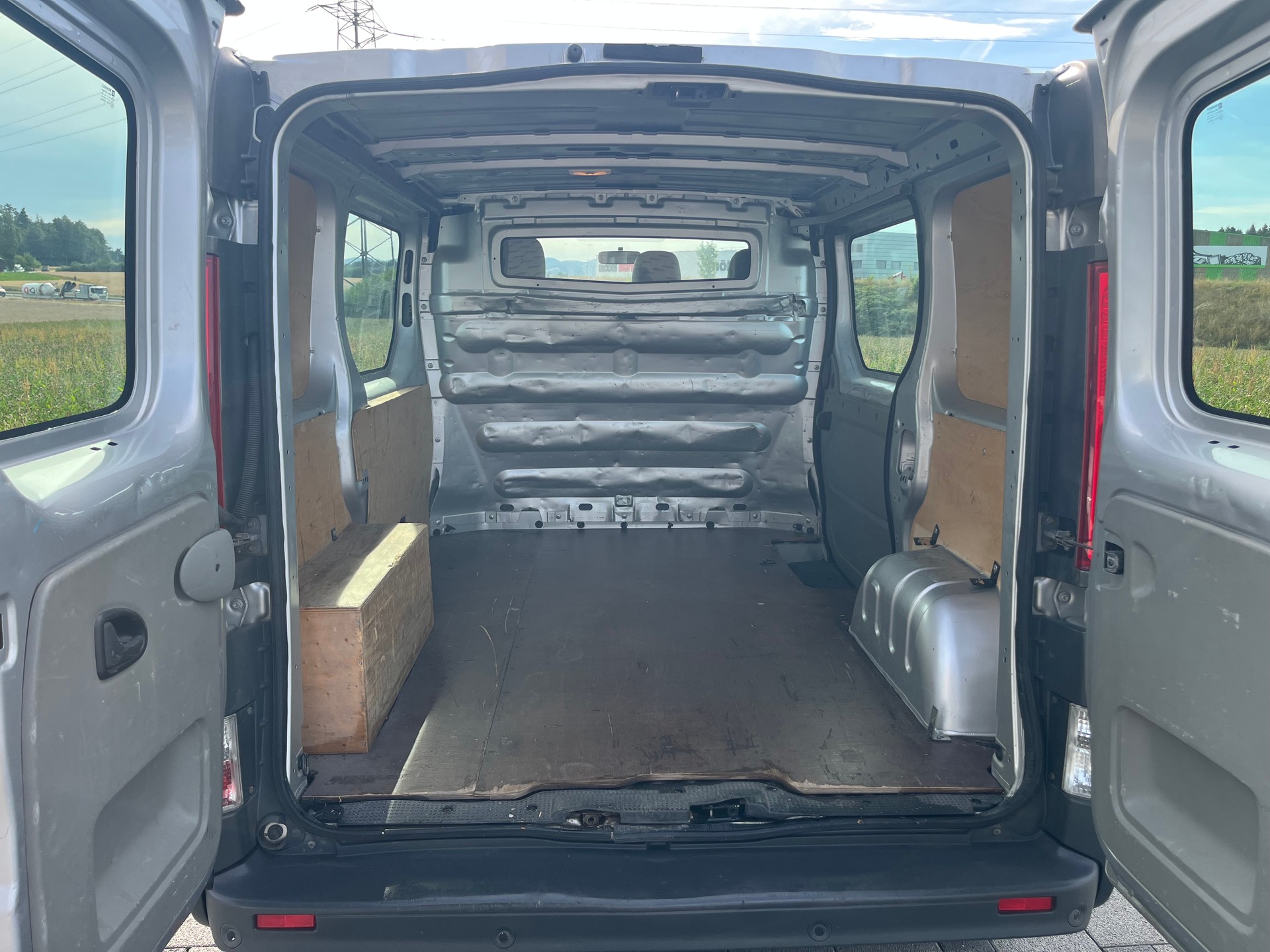 RENAULT Trafic 2.0 dCi 115 A 2.9t L2H1-image-9