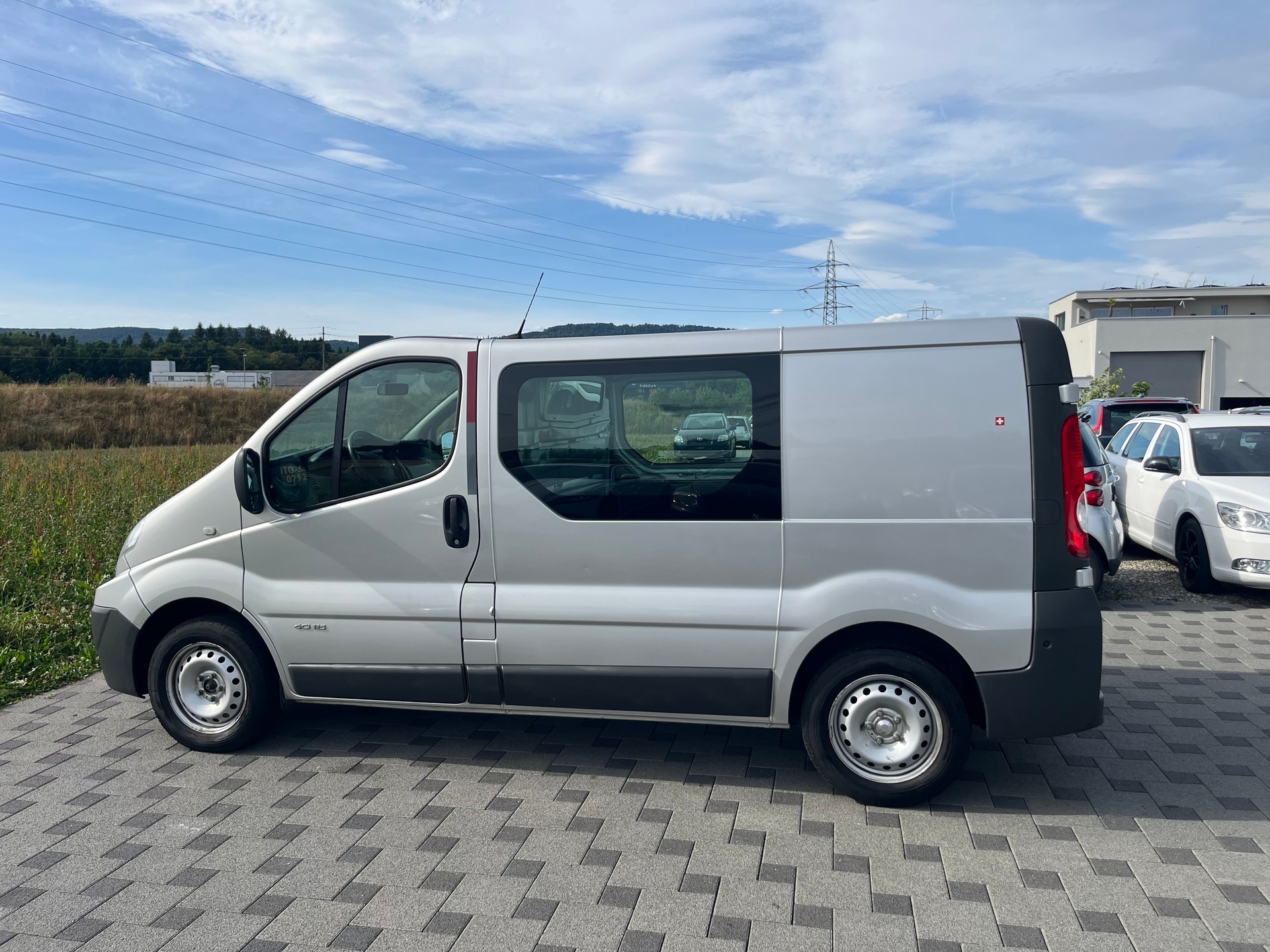 RENAULT Trafic 2.0 dCi 115 A 2.9t L2H1-image-4