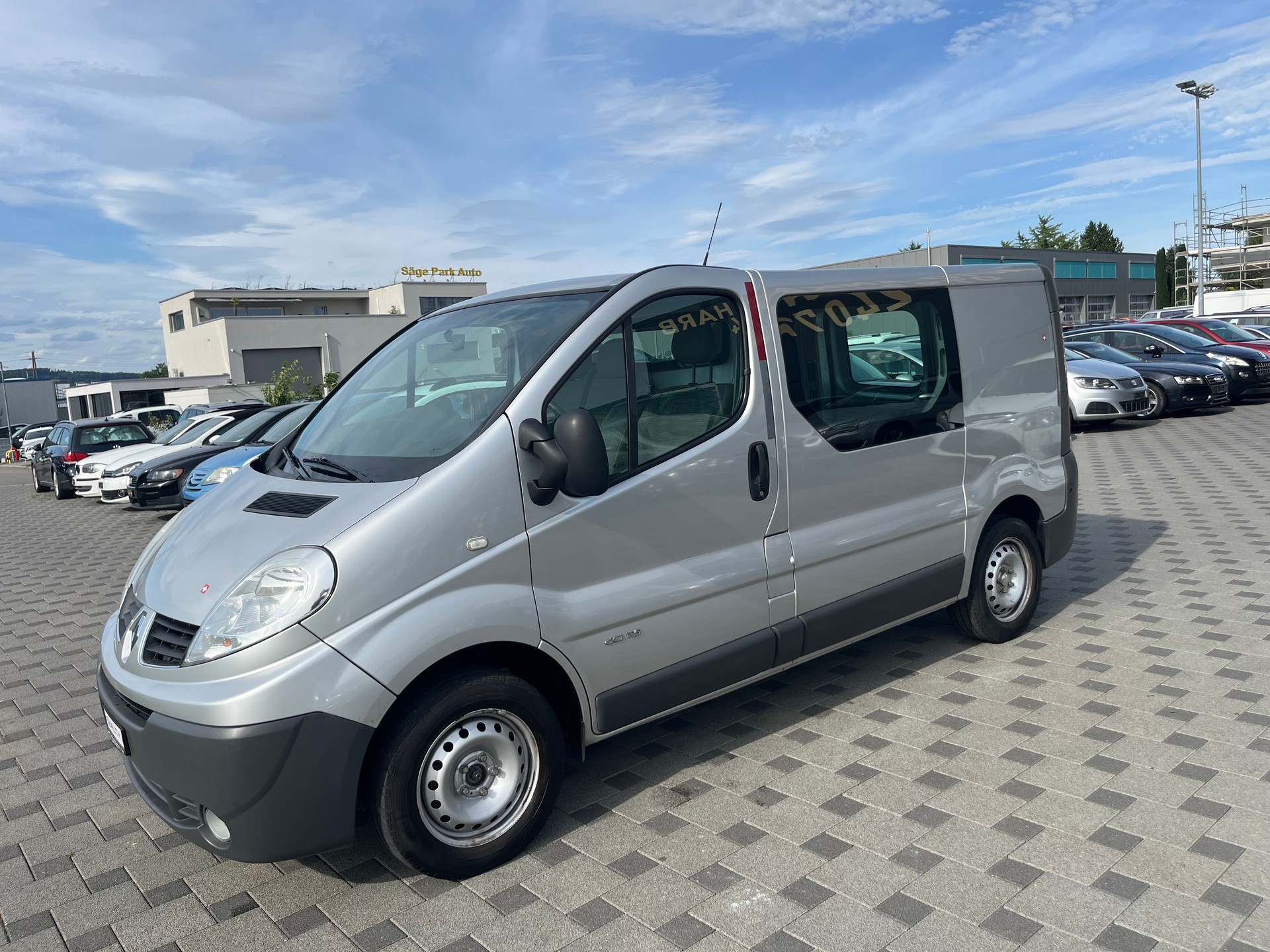 RENAULT Trafic 2.0 dCi 115 A 2.9t L2H1-image-3