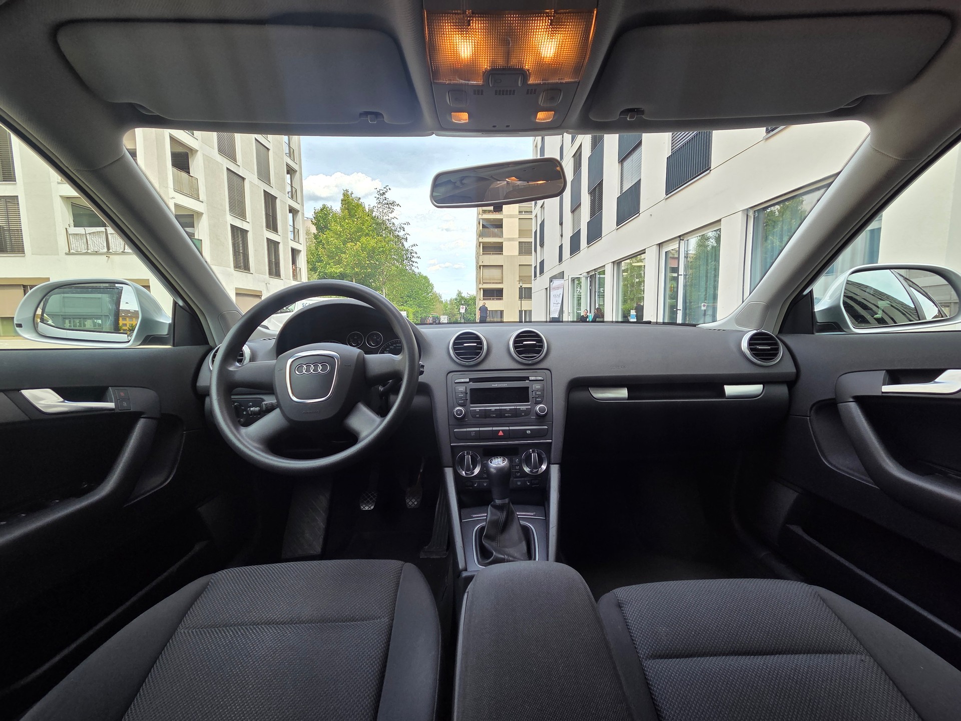 AUDI A3 1.9 TDIe Ambiente-image-8