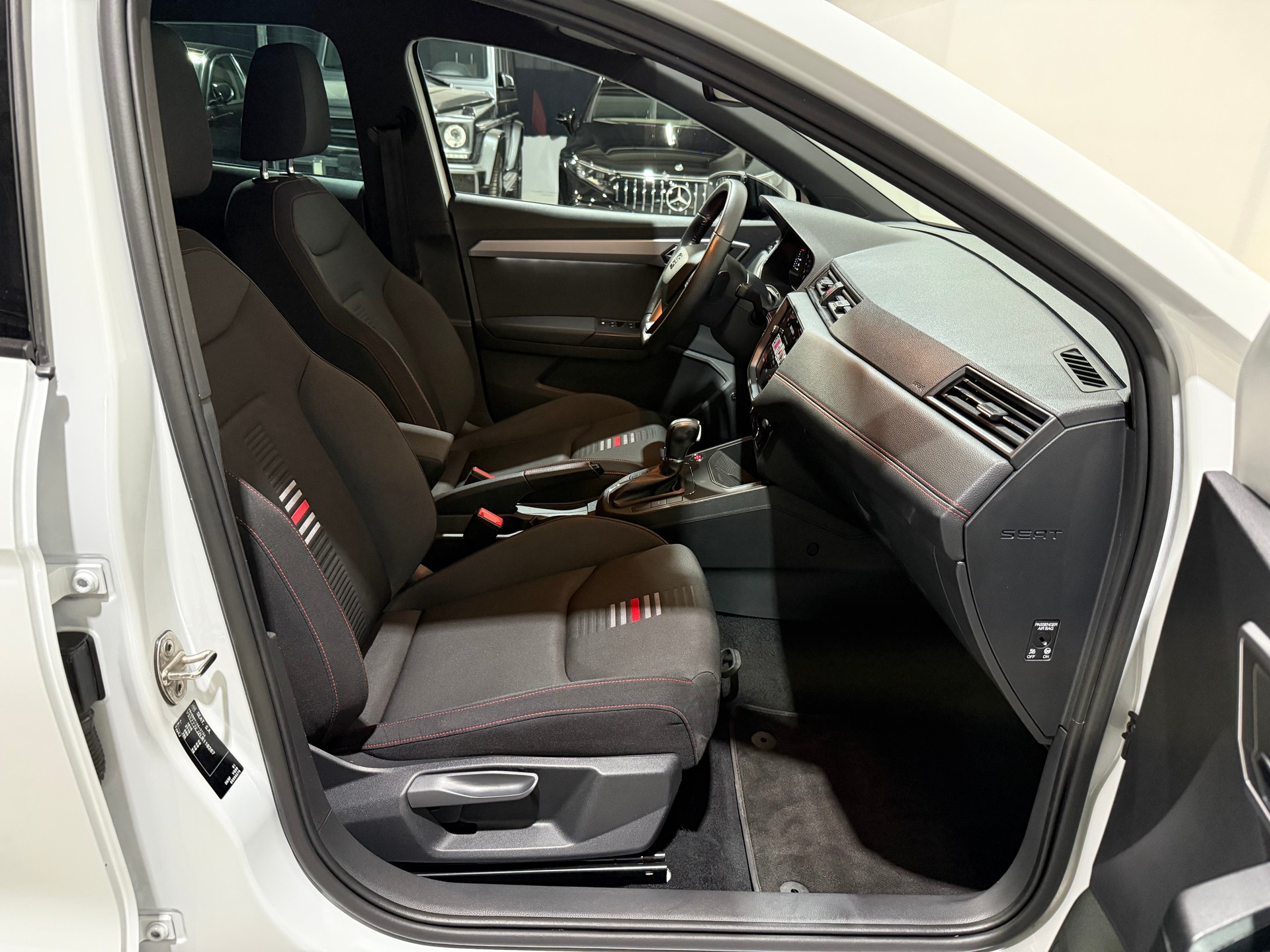 SEAT Ibiza 1.0 EcoTSI DSG Swiss FR (CH-Fahrzeug)-image-13