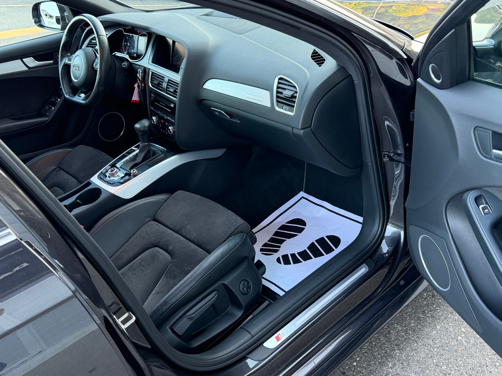 AUDI 3.0 TDI Quattro 245PS, 3xS-Line-image-9