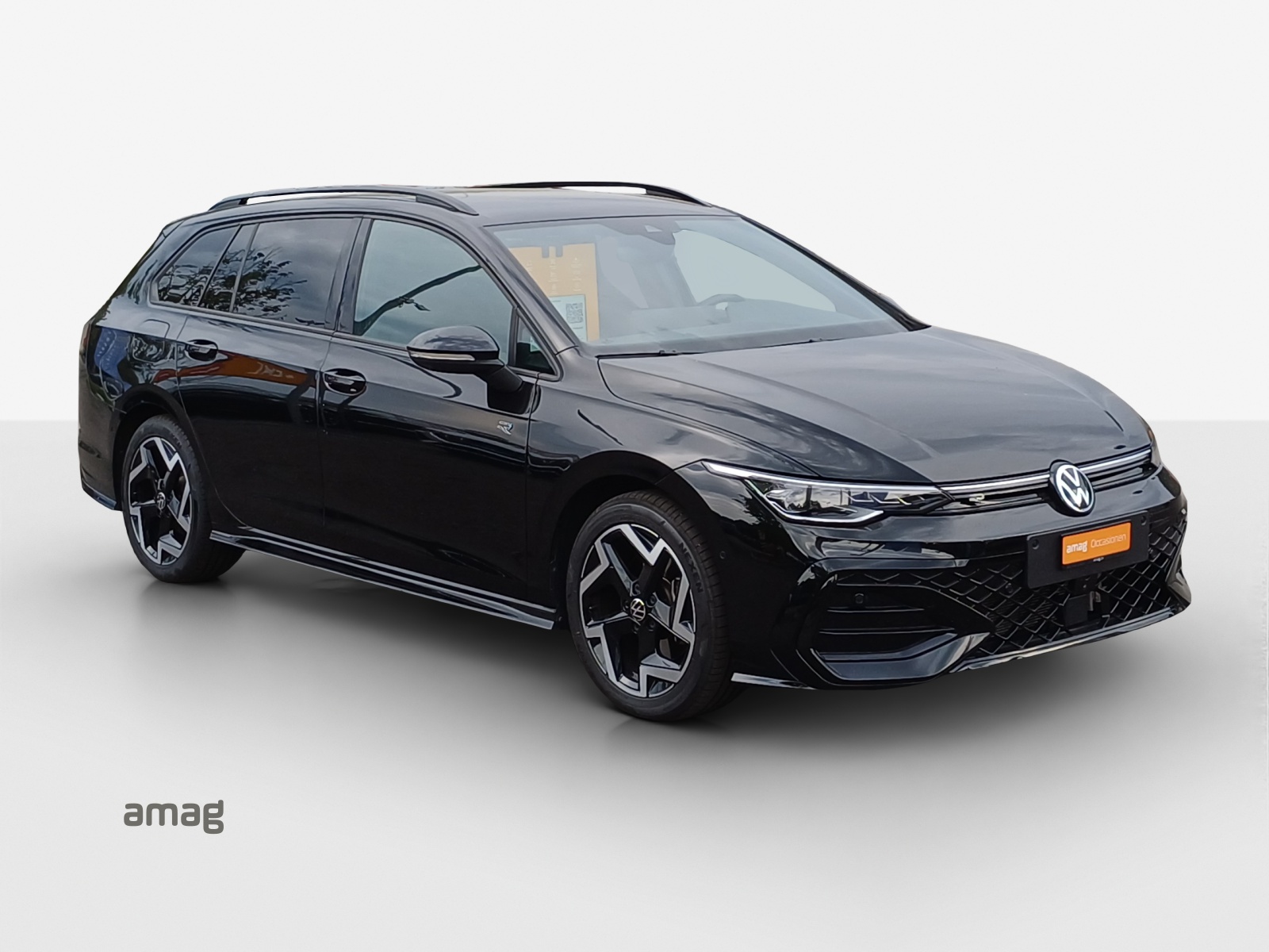 VW Golf Variant 2.0 TSI R-Line DSG 4 Motion-image-5