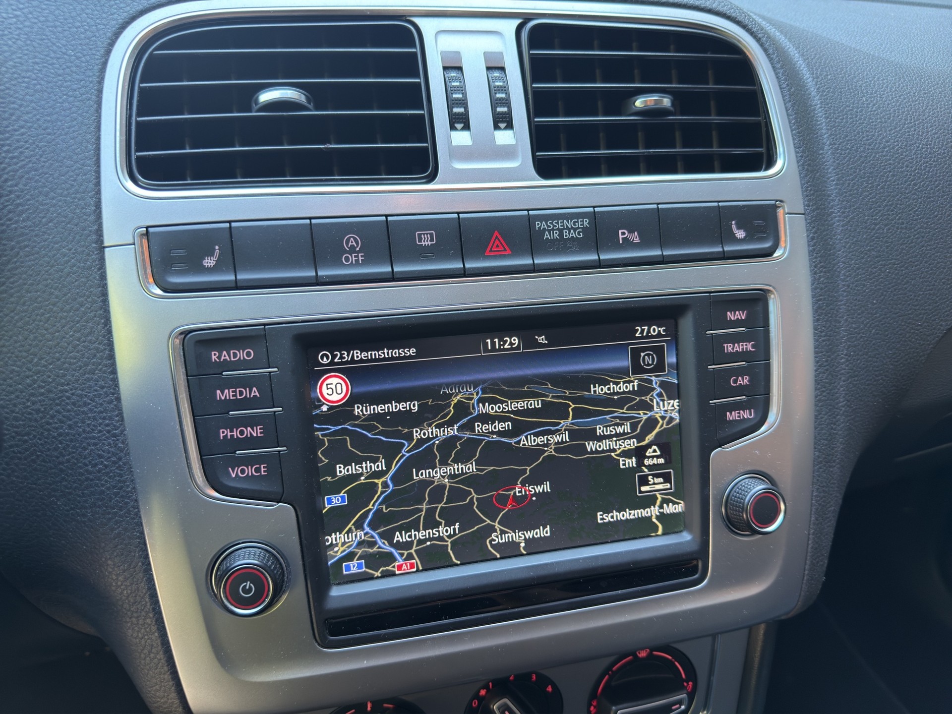 VW Polo 1.2 TSI BMT R-Line-image-21