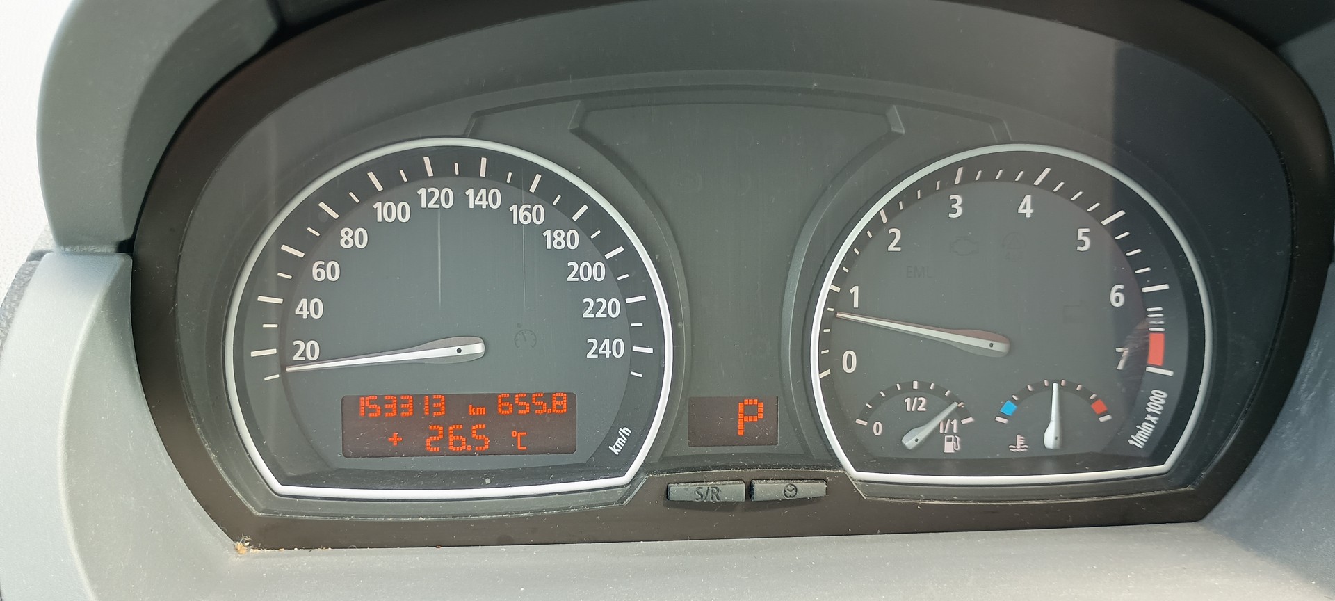 BMW 30i-image-4