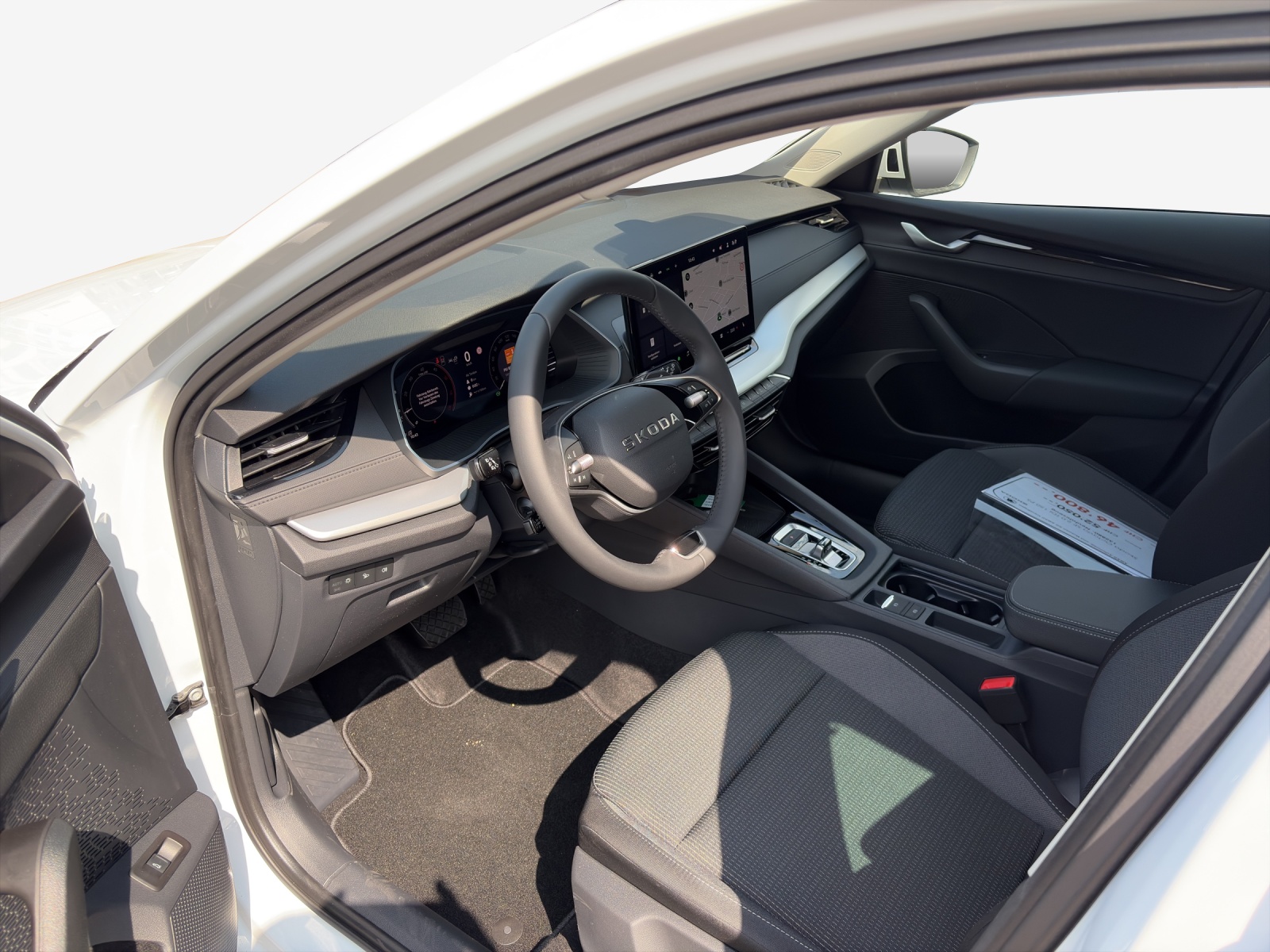 SKODA Octavia Combi 2.0 TDI DSG Selection-image-7