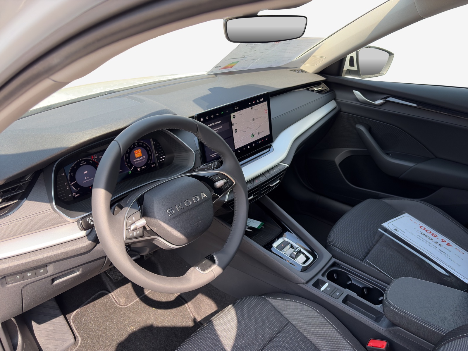 SKODA Octavia Combi 2.0 TDI DSG Selection-image-10