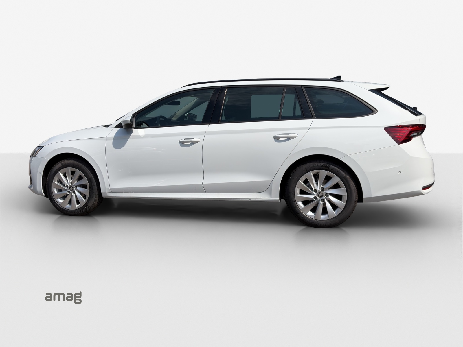 SKODA Octavia Combi 2.0 TDI DSG Selection-showroom-element-1