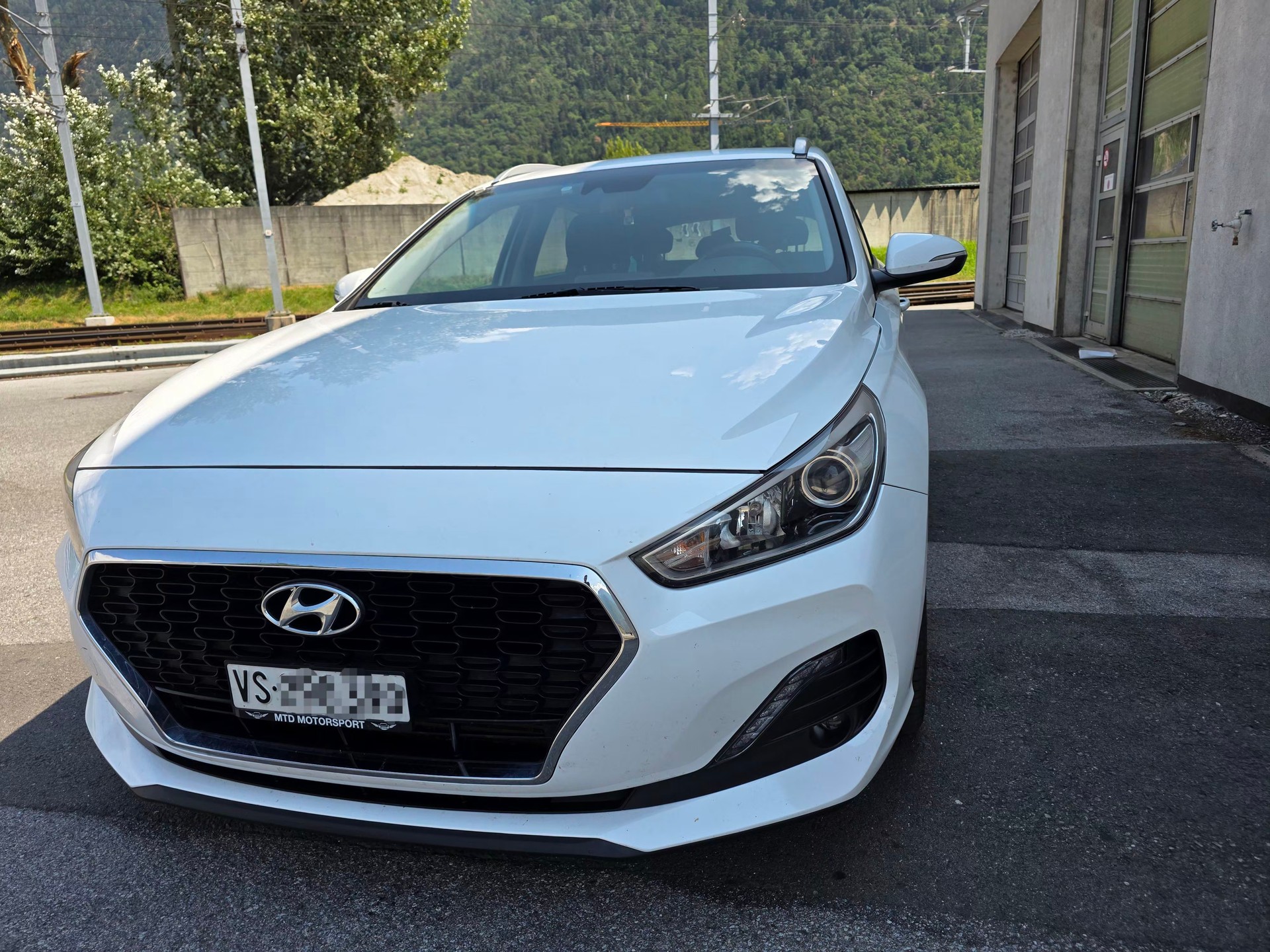 HYUNDAI TMA H38 1AG KJ0 456 46-image-0