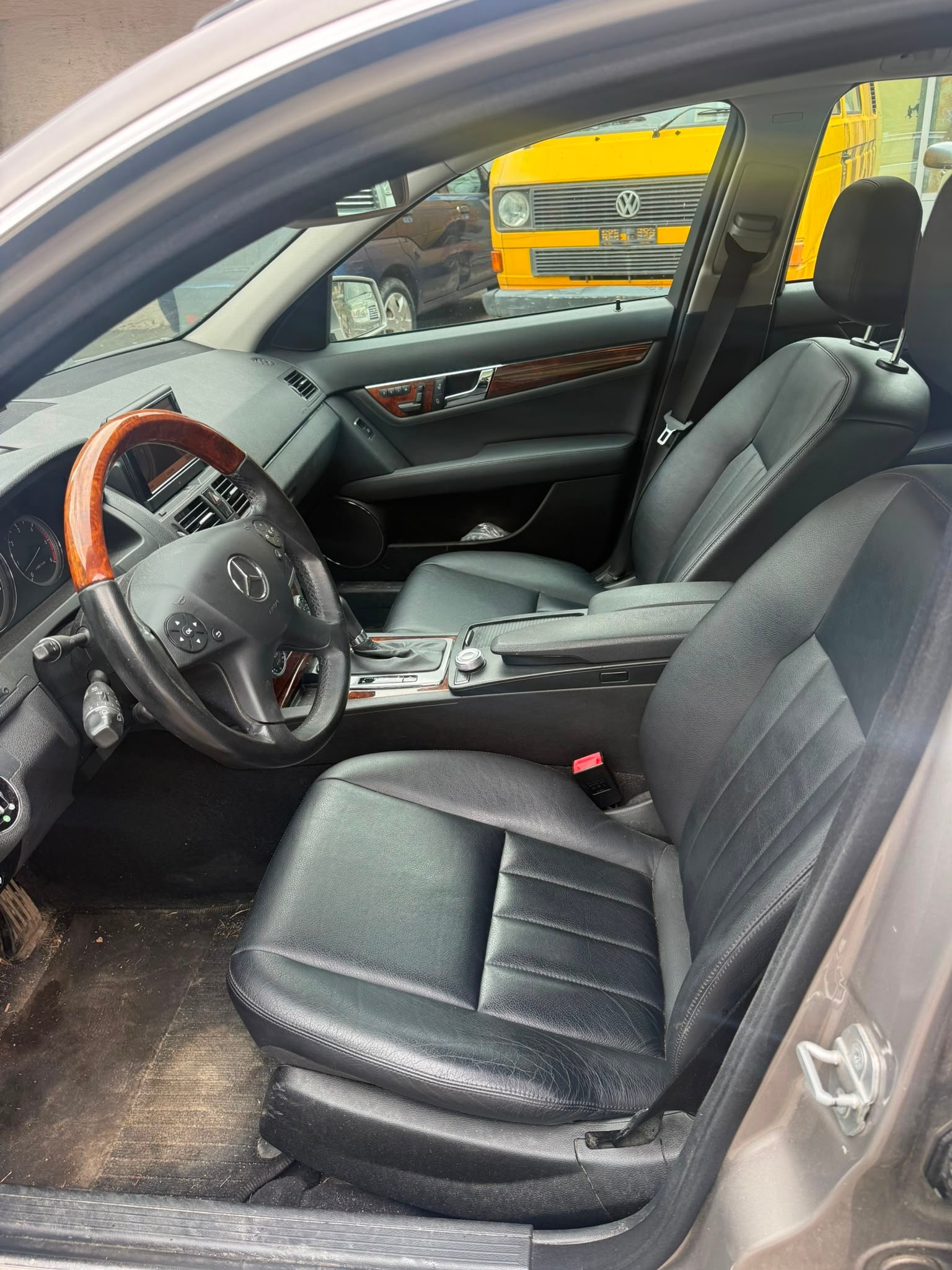 MERCEDES-BENZ C 350 CDI (320 CDI) Avantgarde 4Matic 7G-Tronic-image-6