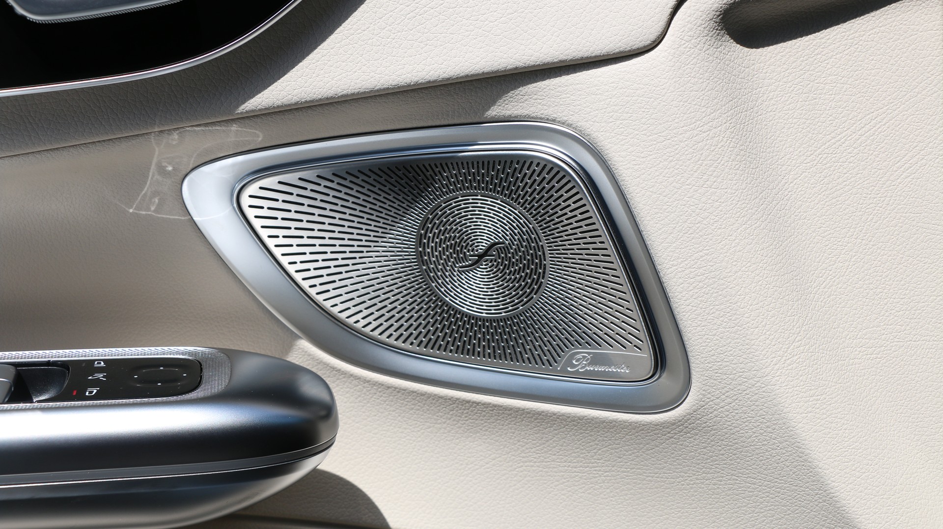 MERCEDES-BENZ AMG CLE 53 4MATIC+ Cabriolet-image-19