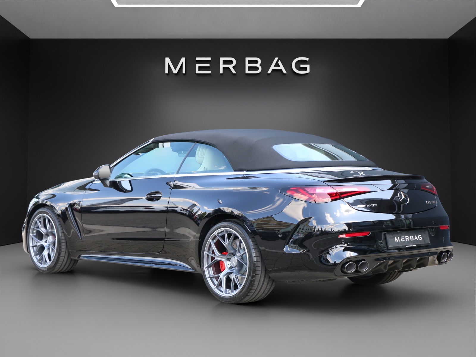 MERCEDES-BENZ AMG CLE 53 4MATIC+ Cabriolet-image-5
