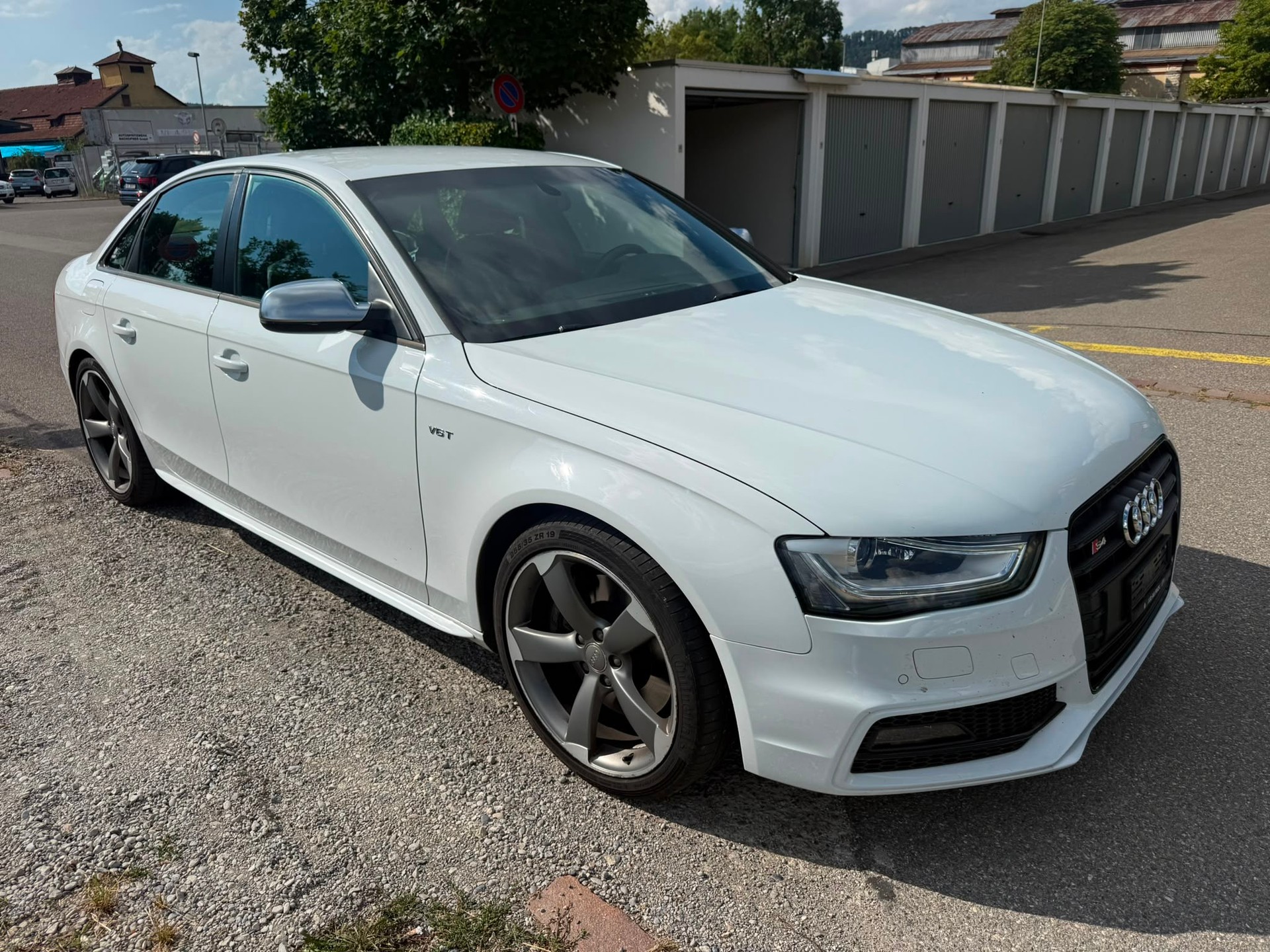 AUDI S4 Limousine 3.0 TFSI quattro S-tronic-image-2