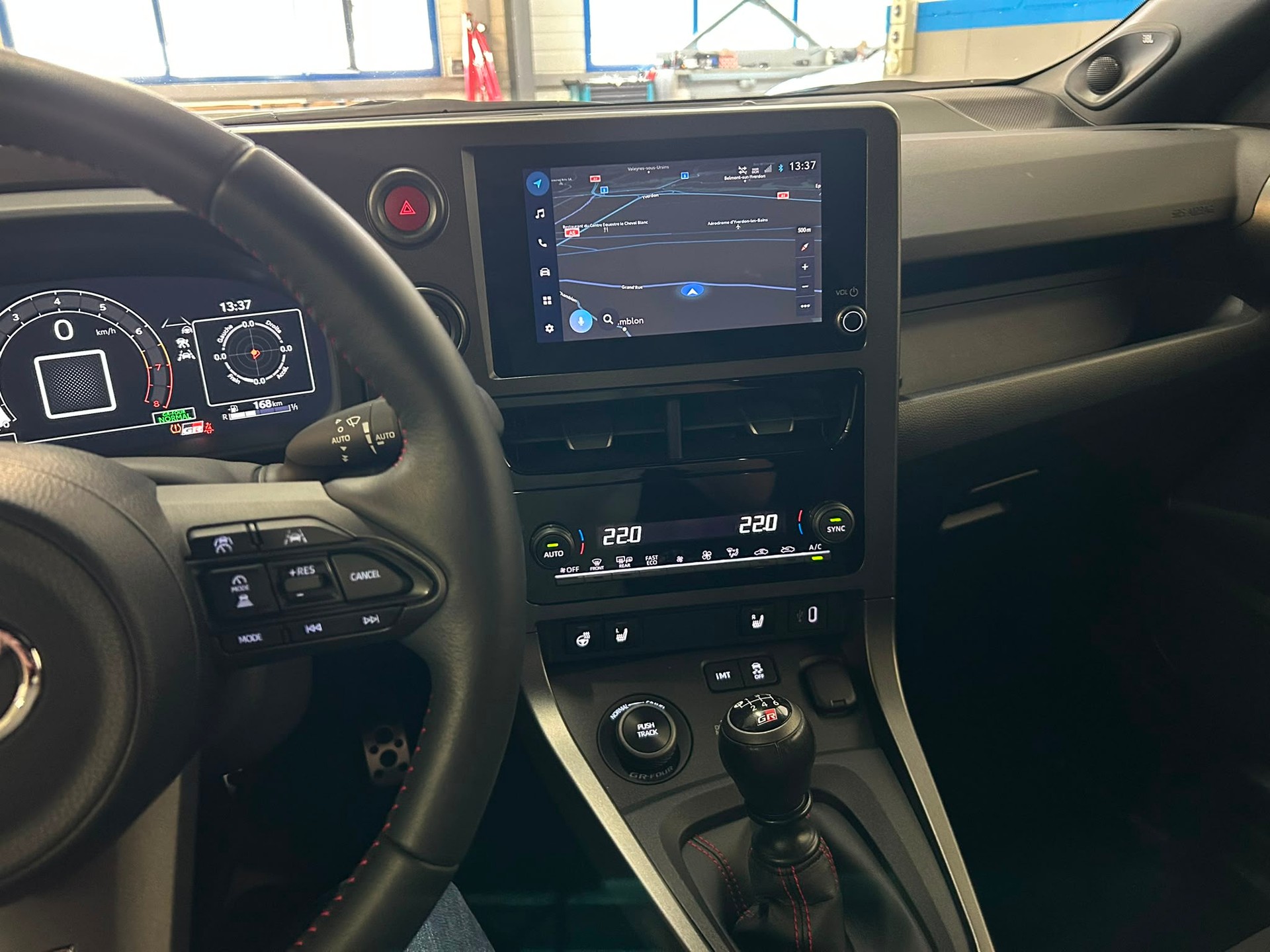TOYOTA Yaris 1.6 GR Sport-image-11