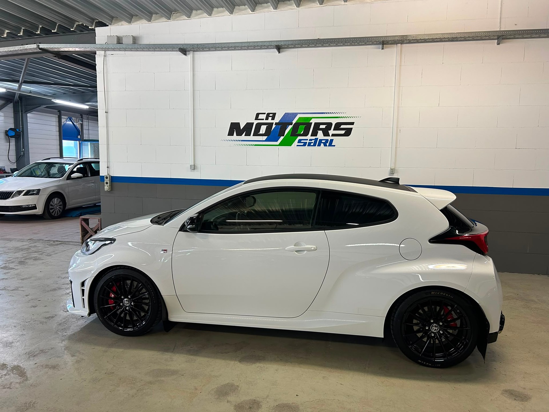 TOYOTA Yaris 1.6 GR Sport-image-7