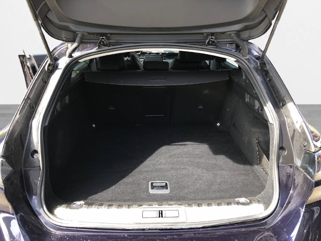 PEUGEOT 508 SW 1.6 Plug-in Hybrid Allure Pack-image-8