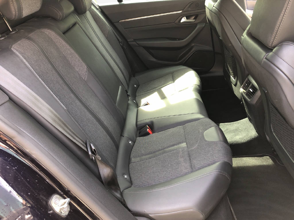 PEUGEOT 508 SW 1.6 Plug-in Hybrid Allure Pack-image-7
