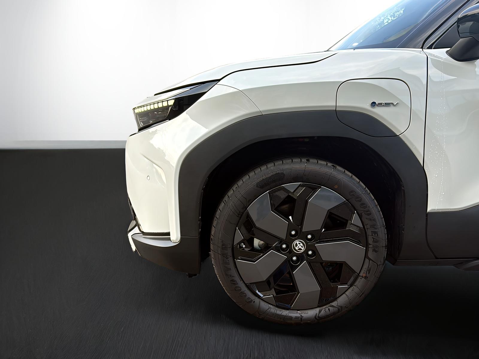 TOYOTA Urban Cruiser Premium AWD-showroom-element-3