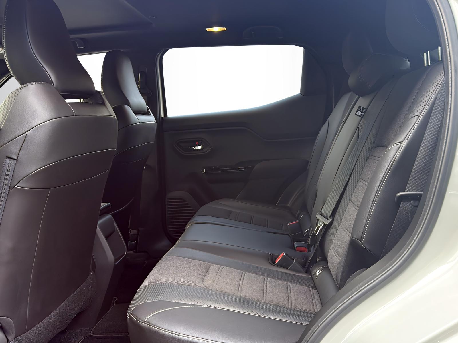 TOYOTA Urban Cruiser Premium AWD-image-11