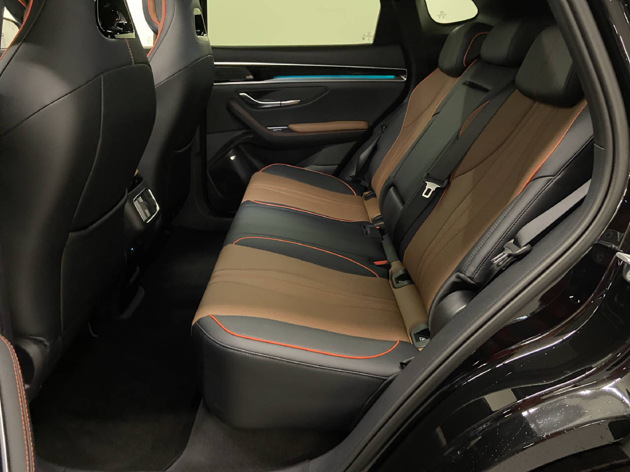 BYD Seal U DM-i Design AWD-image-12