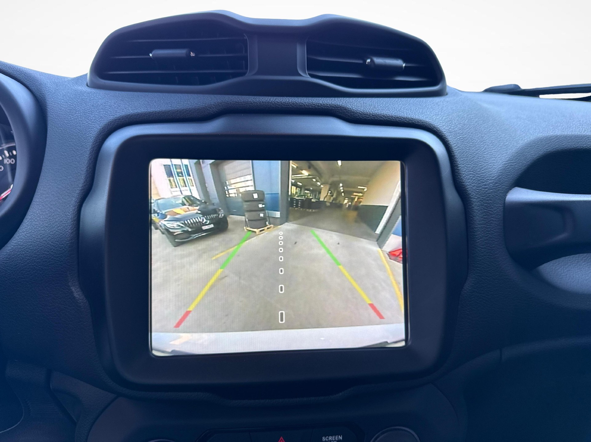 JEEP Renegade 1.5 Turbo Swiss Limited-image-18