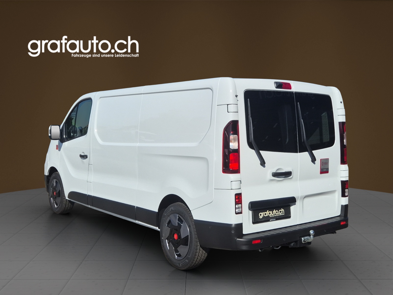 RENAULT Trafic Red 2.0 dCi 150 L2H1 Automat-image-3