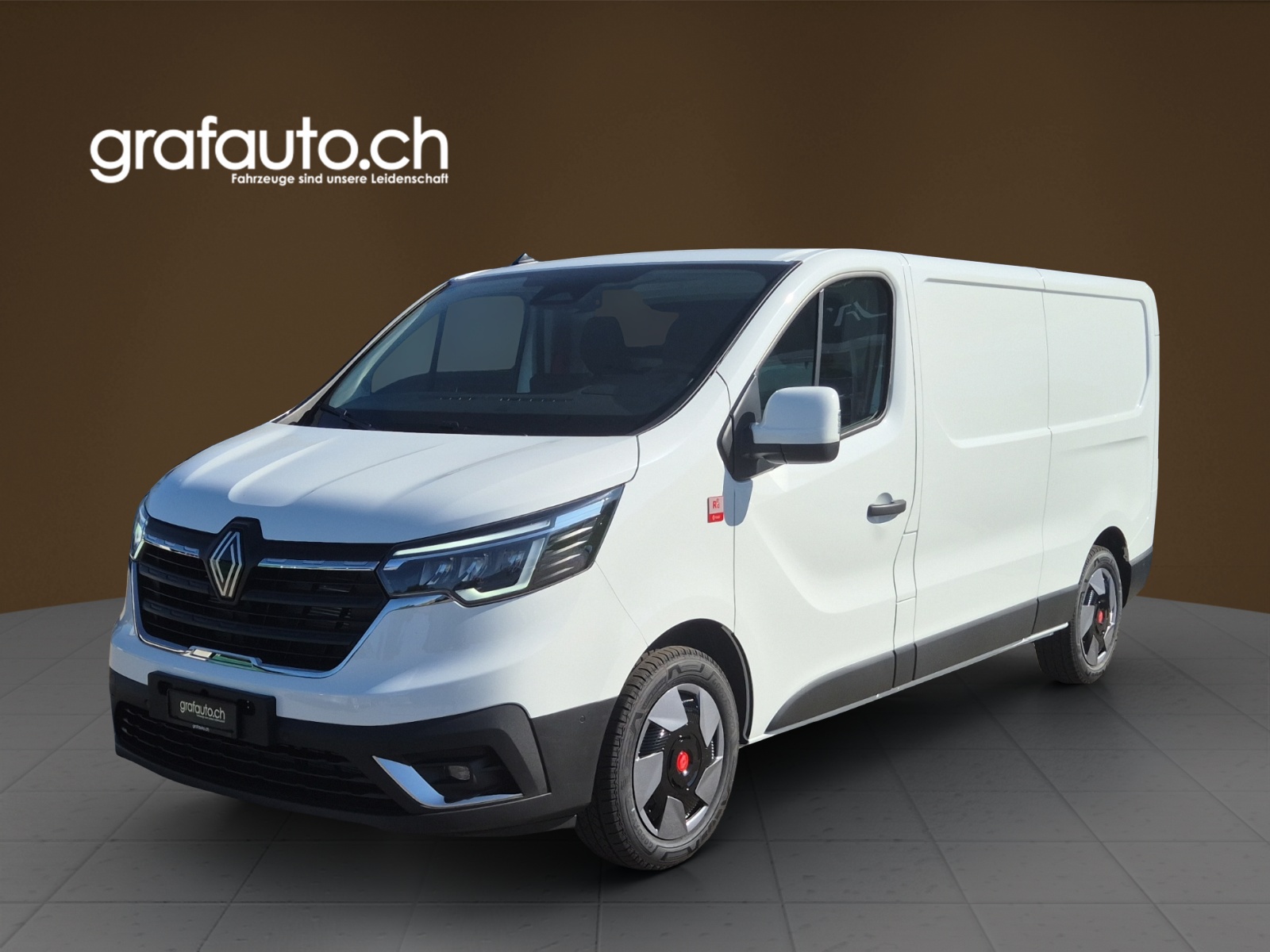 RENAULT Trafic Red 2.0 dCi 150 L2H1 Automat-image-2