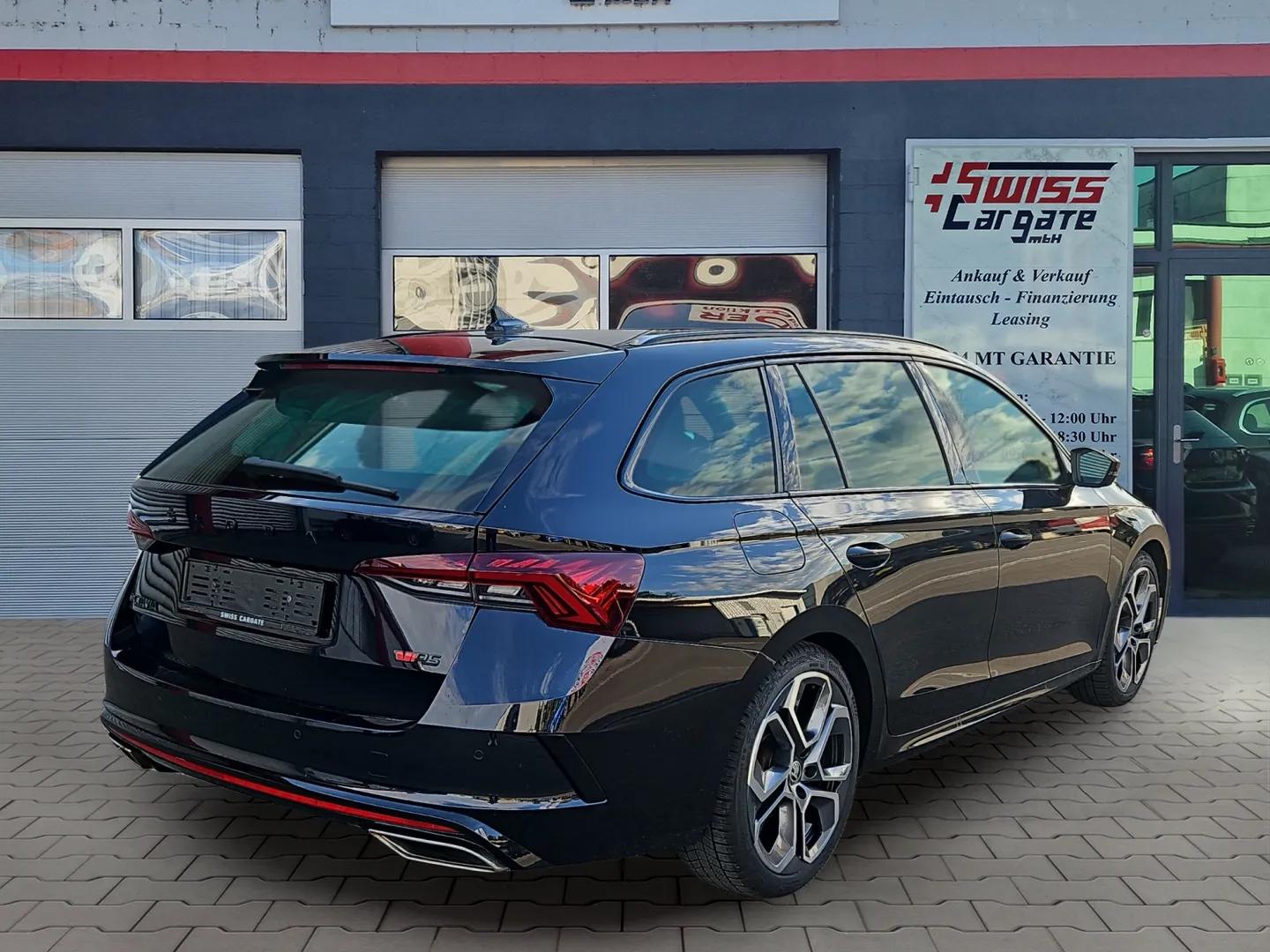 SKODA Octavia Combi 2.0 TDI DSG RS 4x4 mit AHK-Vorbereitung & 5J Werksgarantie oder bis 100000km-image-7