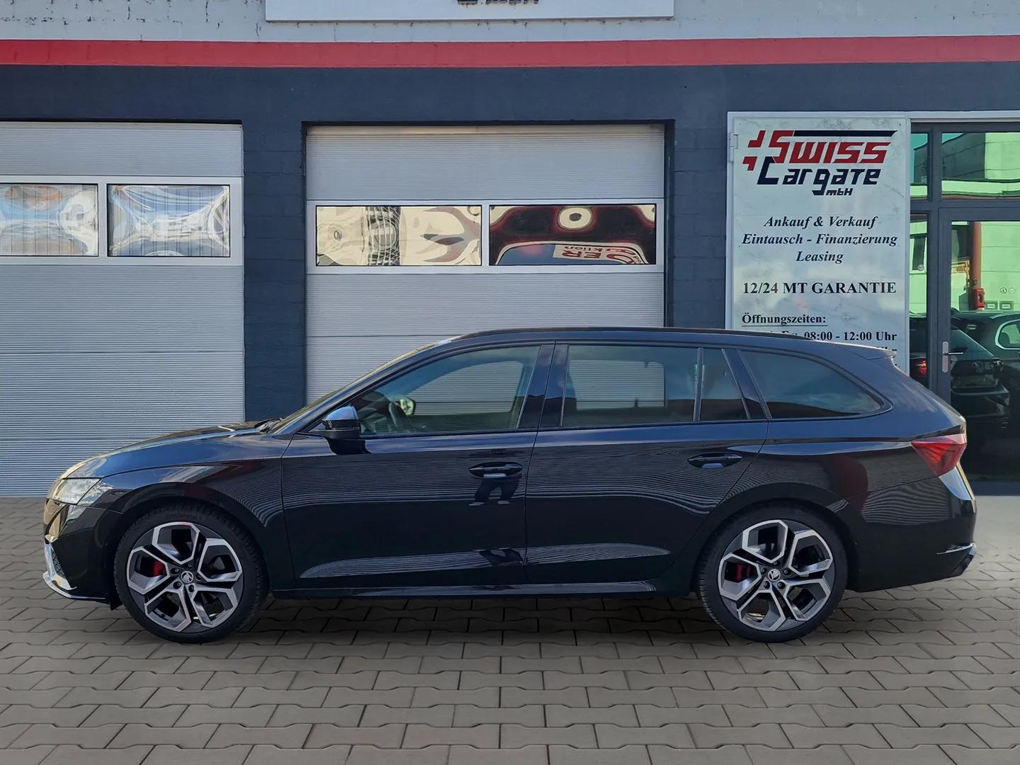 SKODA Octavia Combi 2.0 TDI DSG RS 4x4 mit AHK-Vorbereitung & 5J Werksgarantie oder bis 100000km-image-4