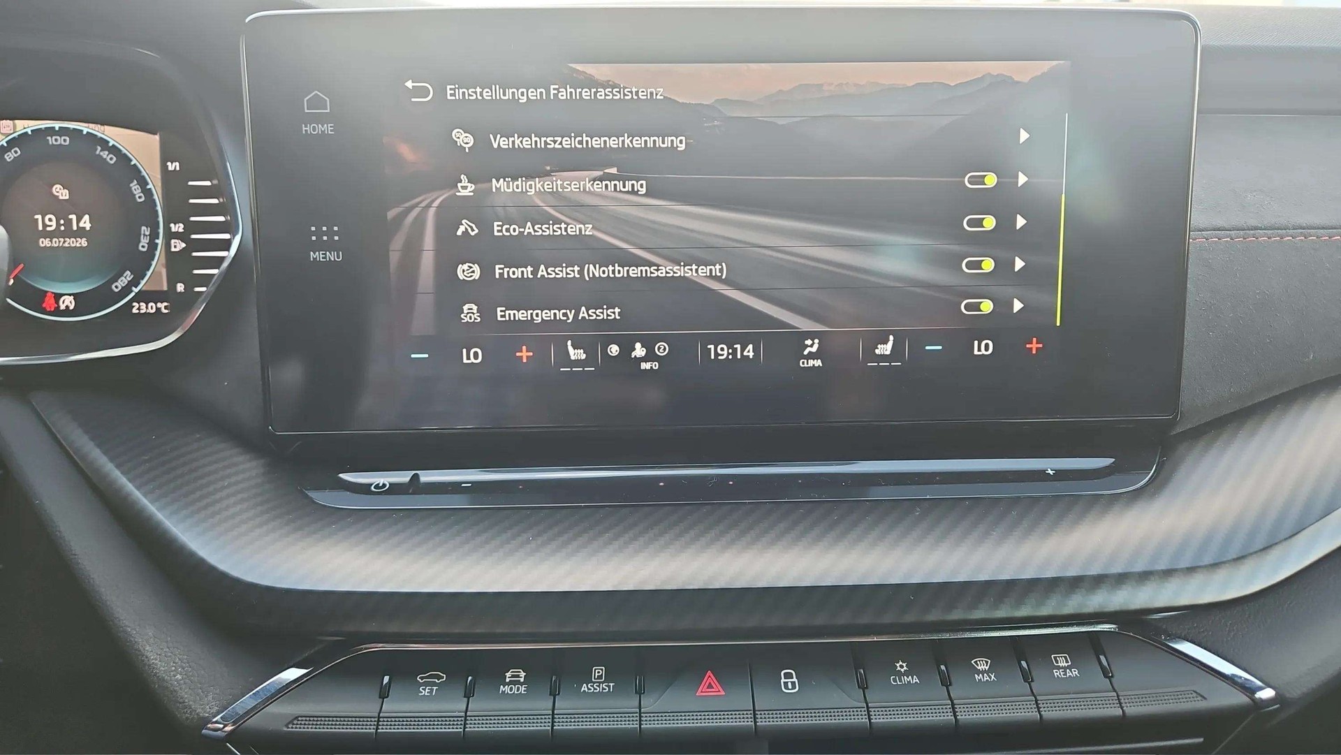 SKODA Octavia Combi 2.0 TDI DSG RS 4x4 mit AHK-Vorbereitung & 5J Werksgarantie oder bis 100000km-image-21