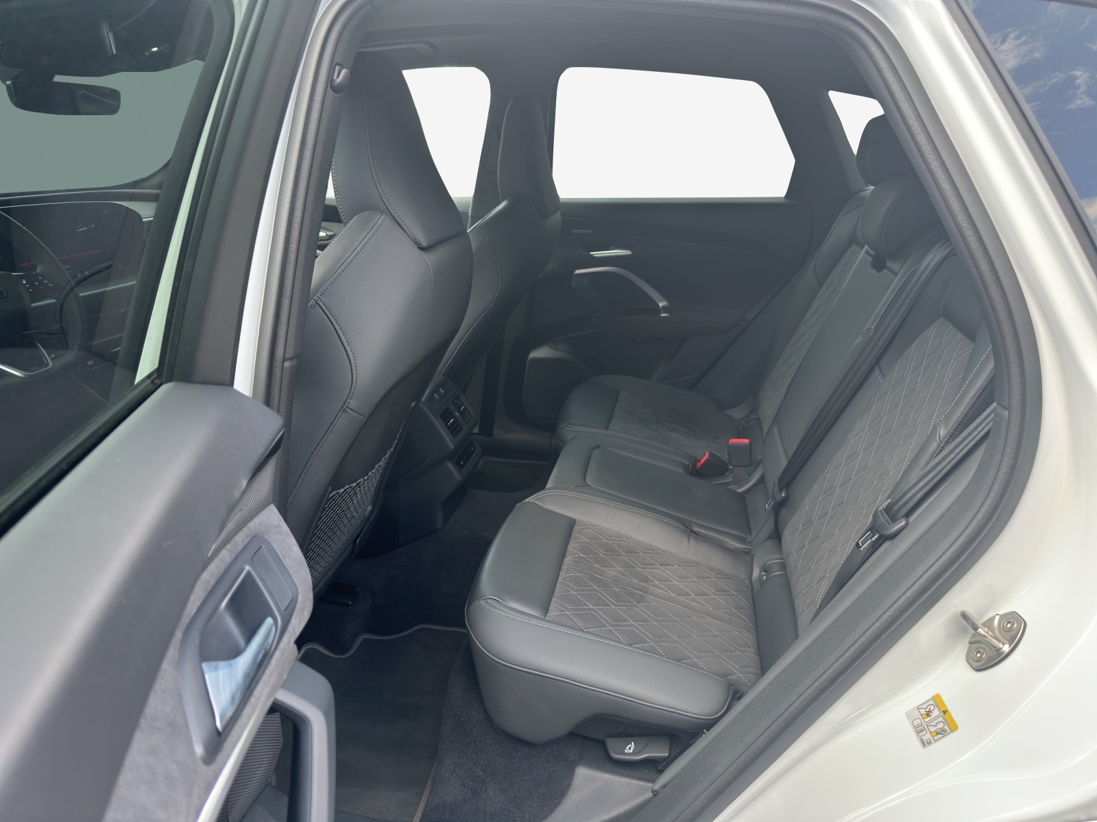 AUDI Q5 TFSI quatto 150 kW S-tronic-image-10
