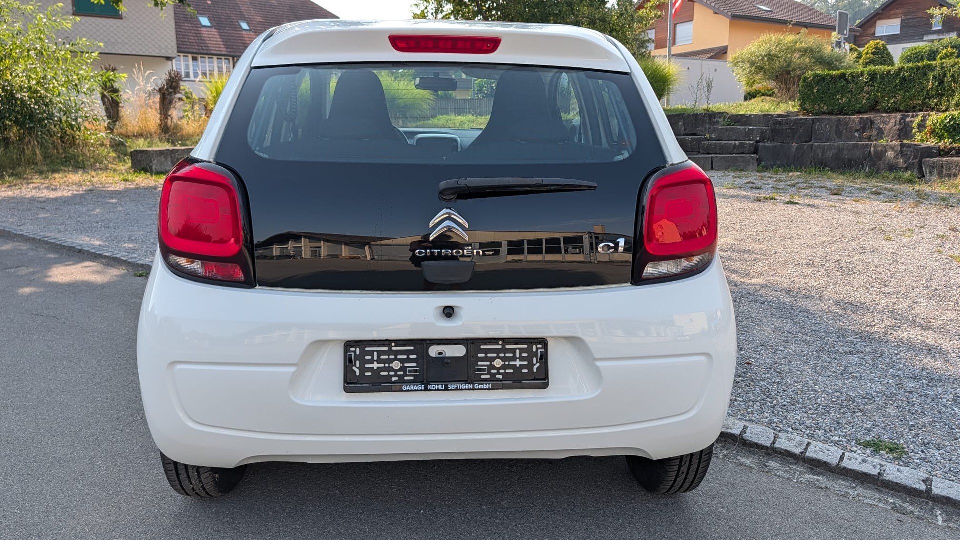 CITROEN C1 1.0 VTi Feel Edition Airscape-image-2