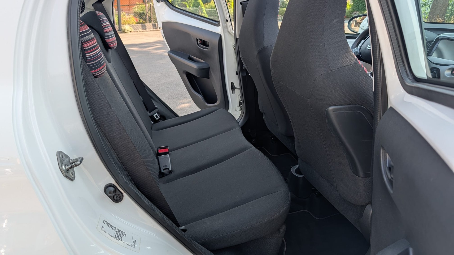CITROEN C1 1.0 VTi Feel Edition Airscape-image-12