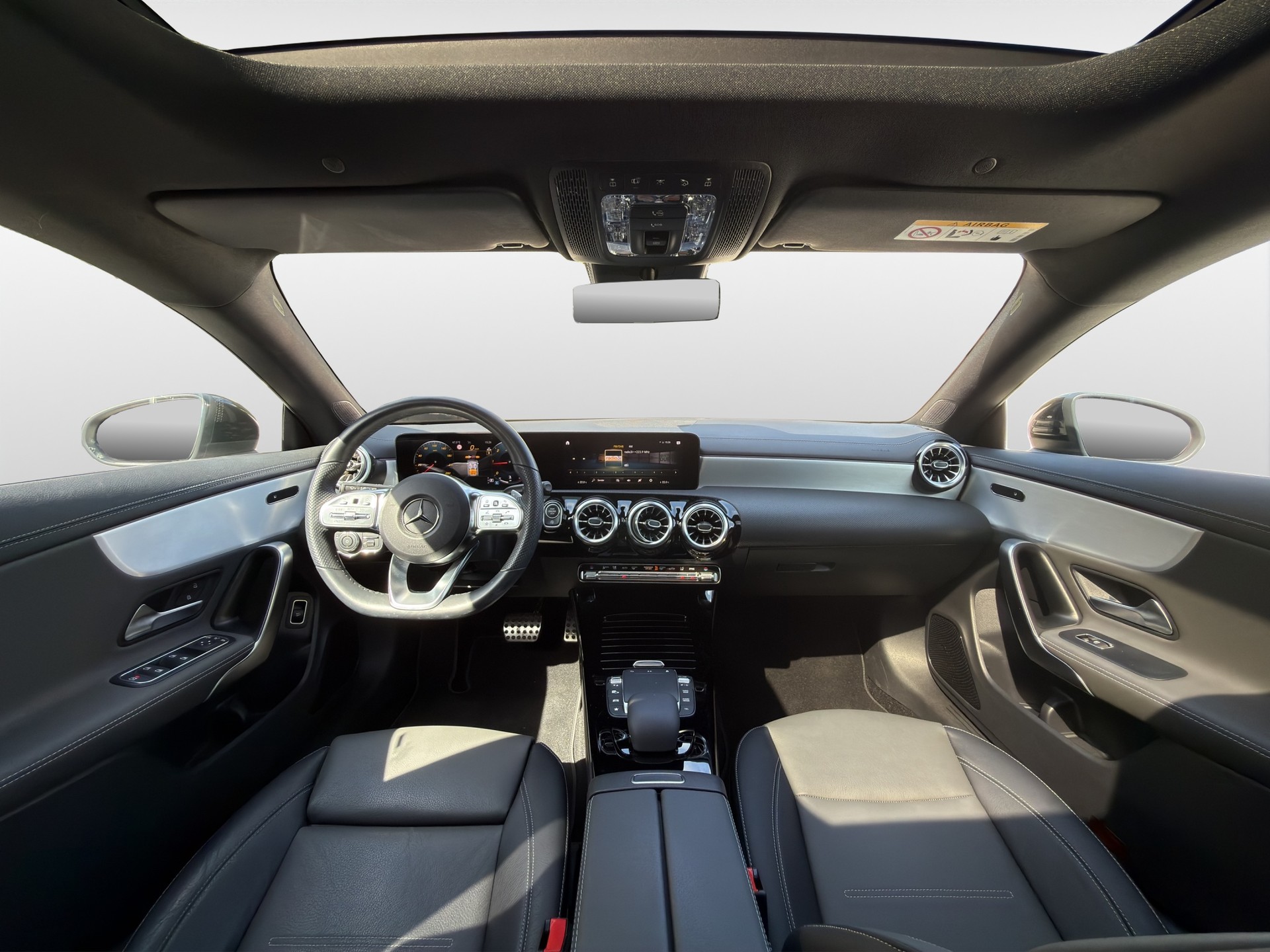 MERCEDES-BENZ CLA Shooting Brake 220 d 4Matic AMG Line-image-10