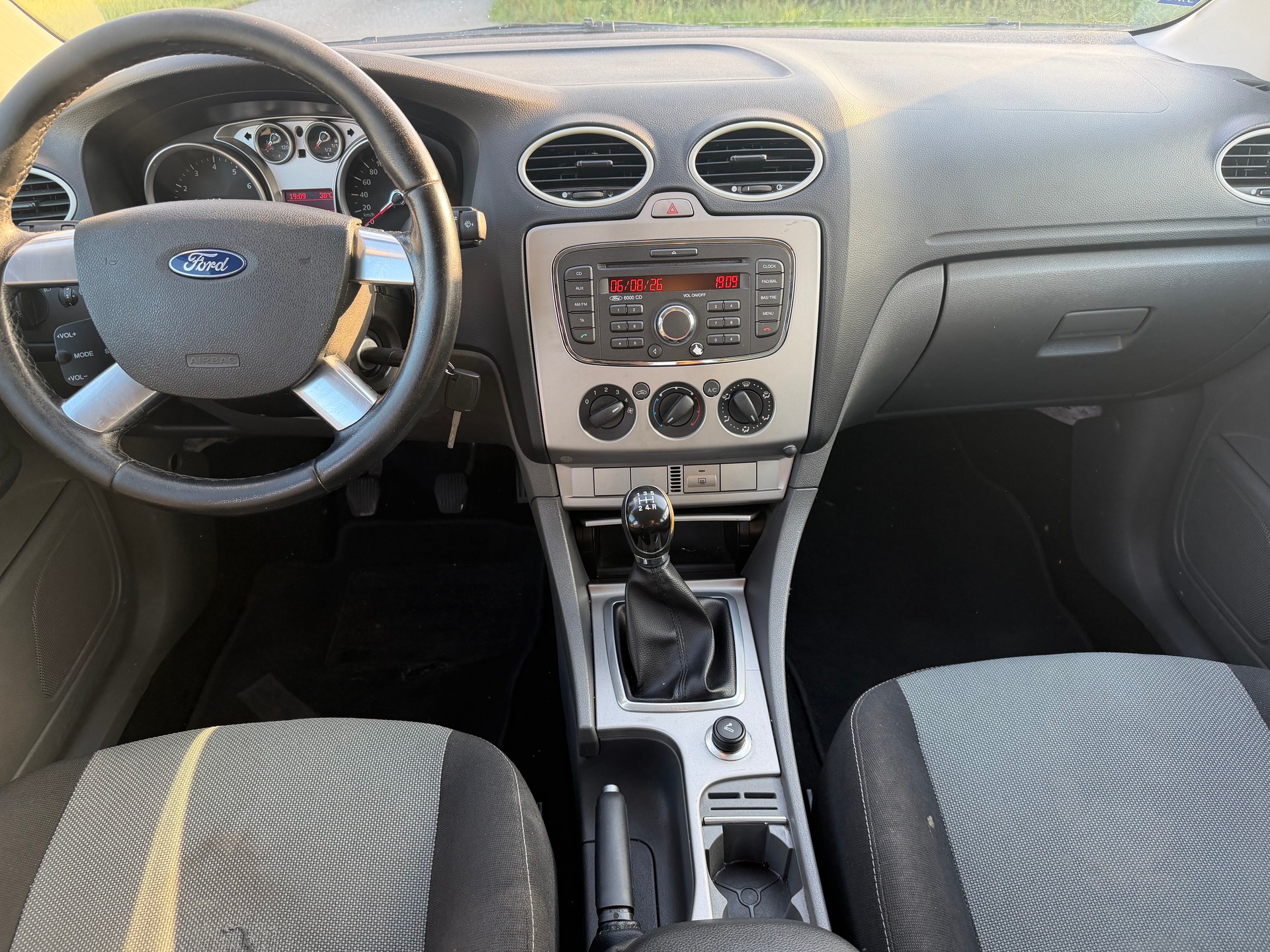 FORD Focus 1.6i VCT Carving-image-14