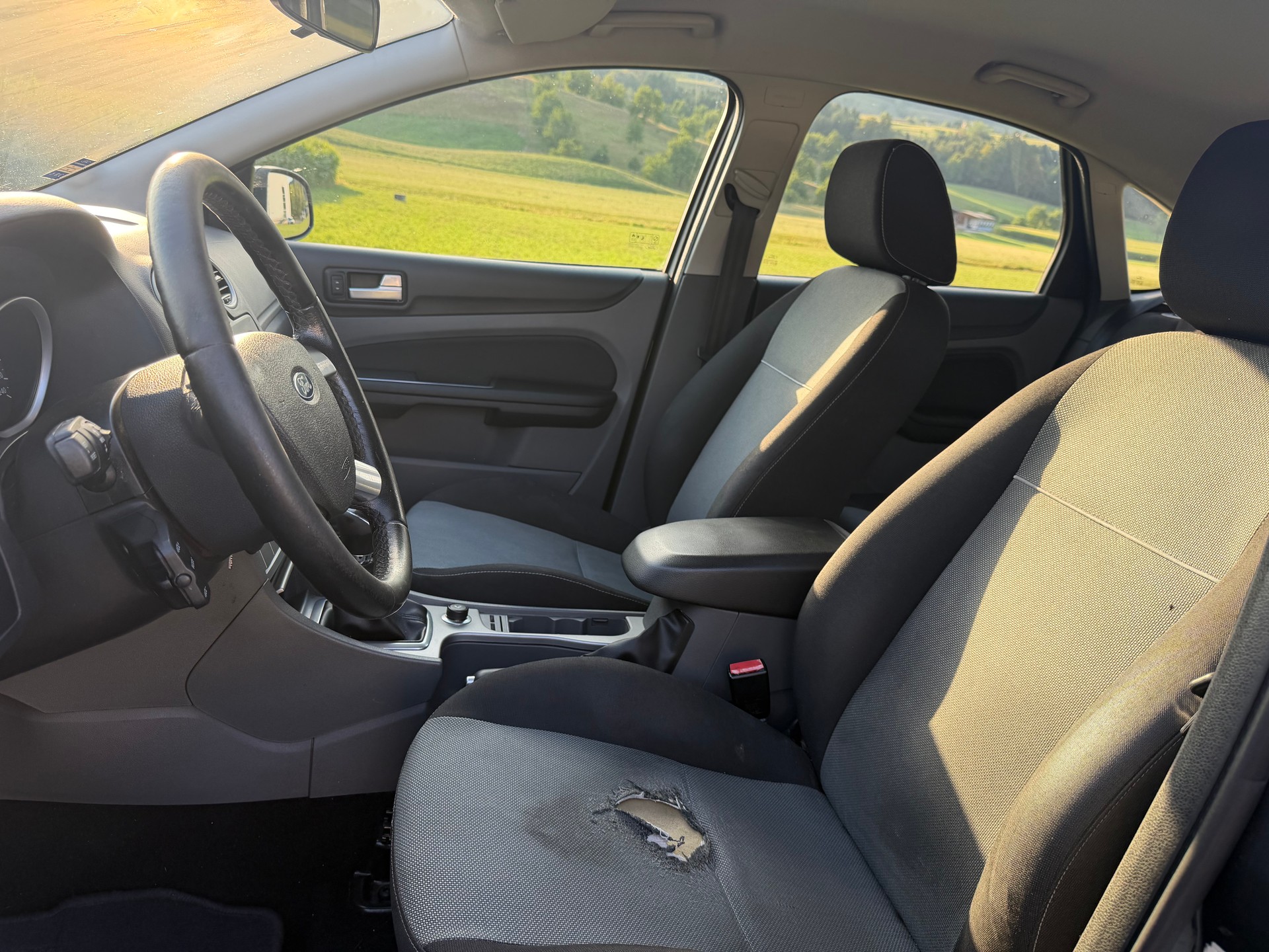 FORD Focus 1.6i VCT Carving-image-9