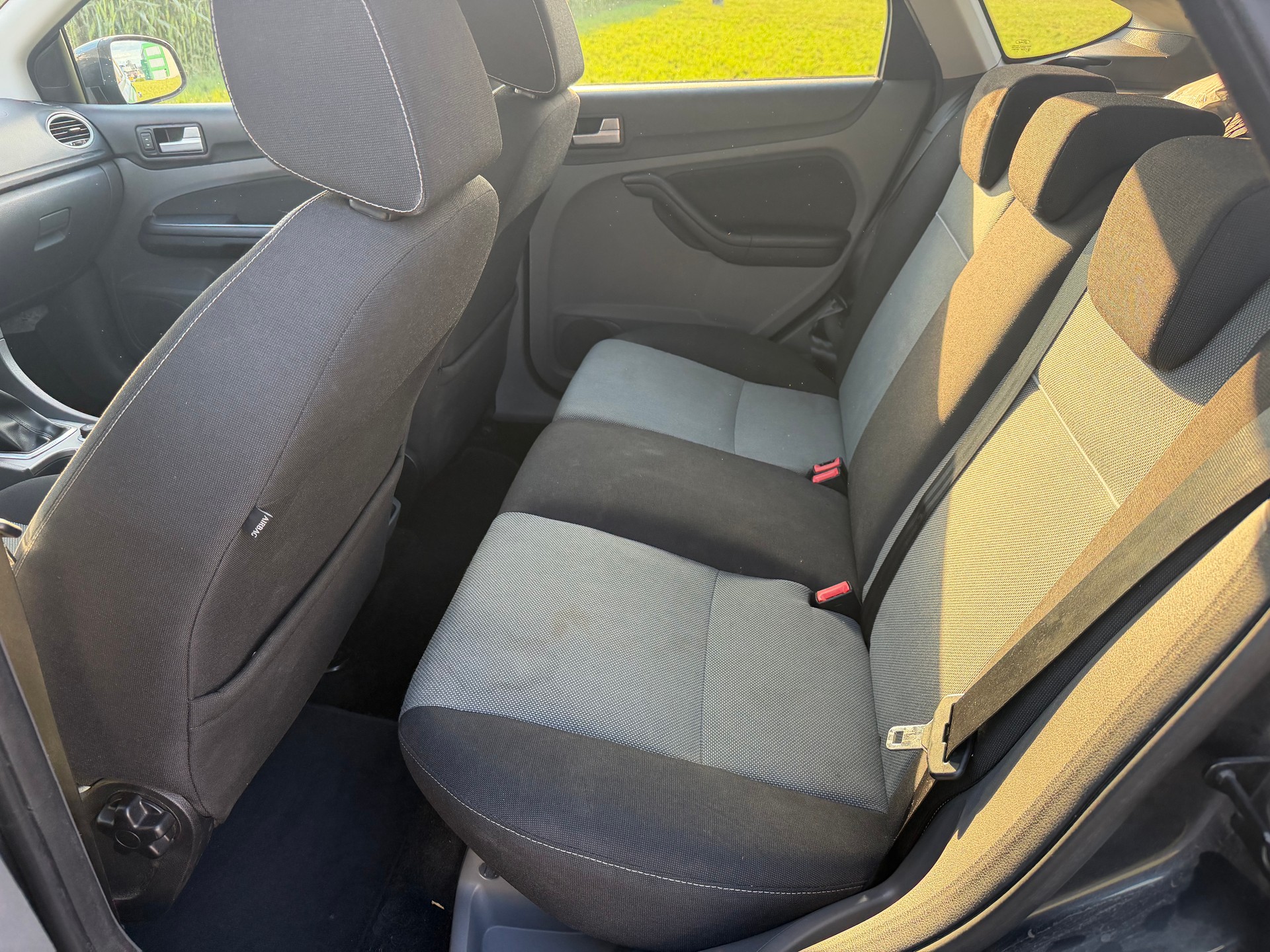 FORD Focus 1.6i VCT Carving-image-10
