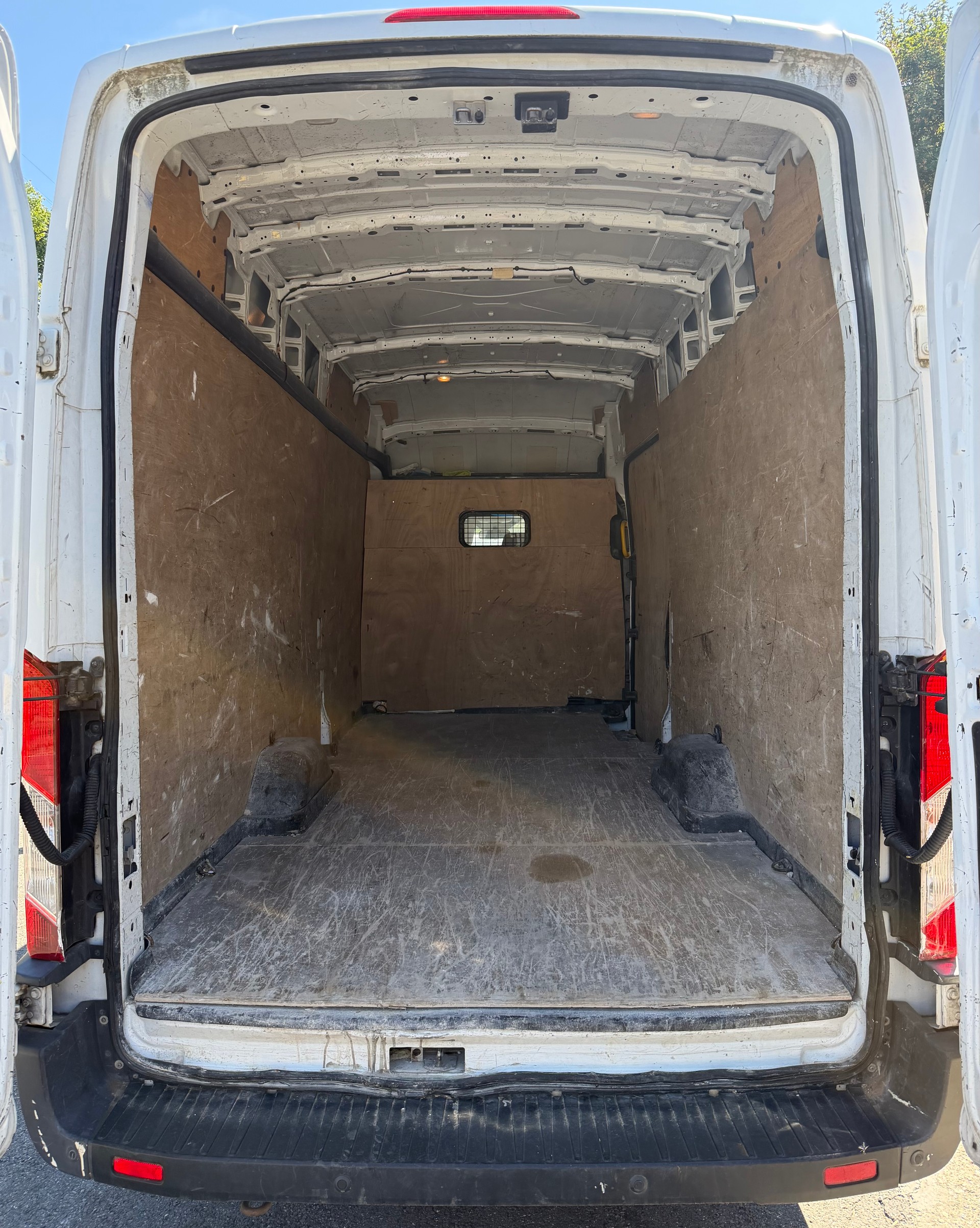 FORD Transit Van 350 L4 Ambiente 2.0 TDCi 170 RWD-image-7