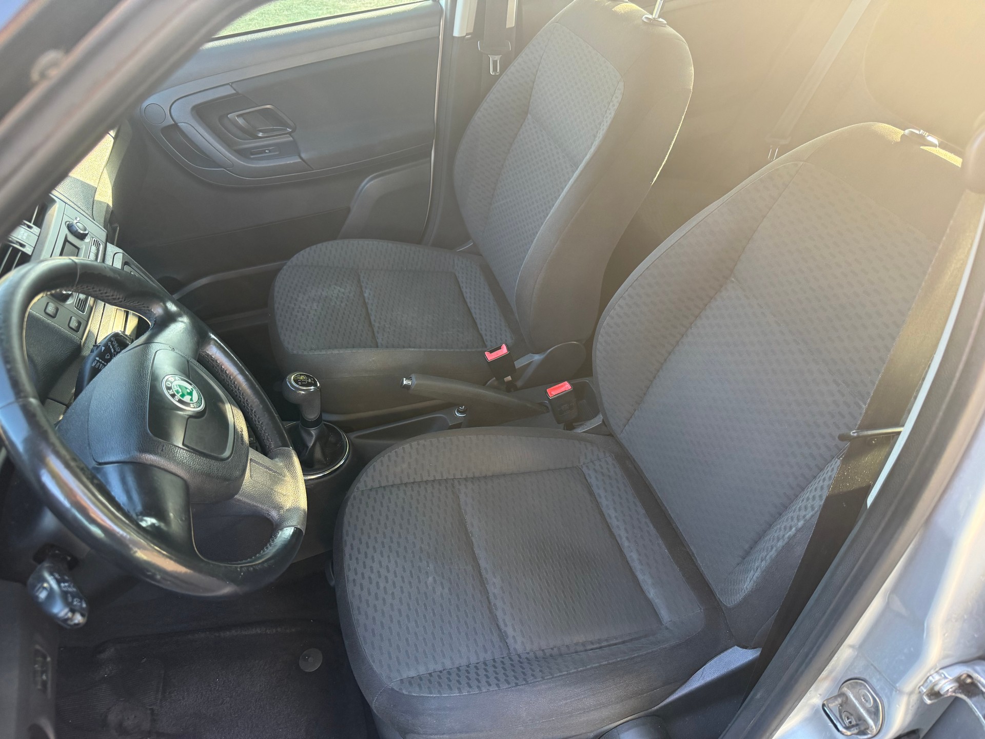 SKODA Fabia 1.6 TDI Ambiente-image-8