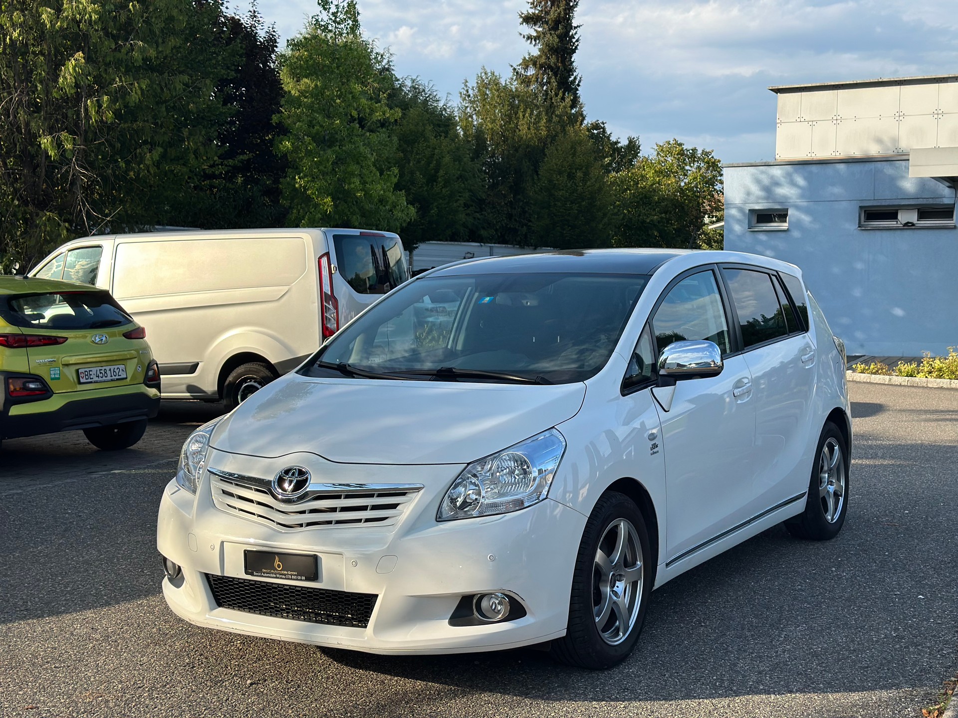 TOYOTA Verso 2.2 D-CAT Linea Sol-image-2
