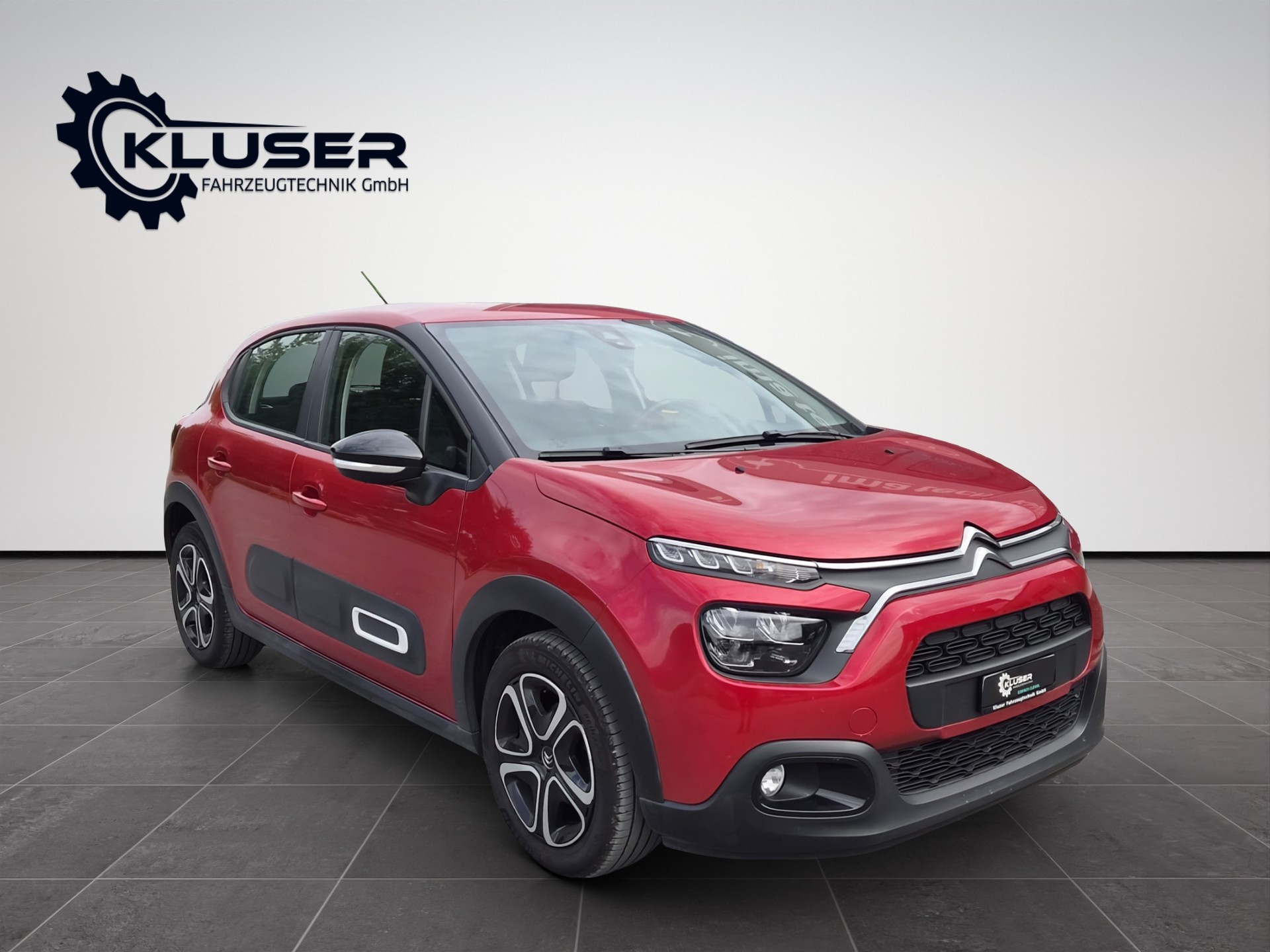 CITROEN C3 1.2i PureTech Swiss Edition EAT6-image-1