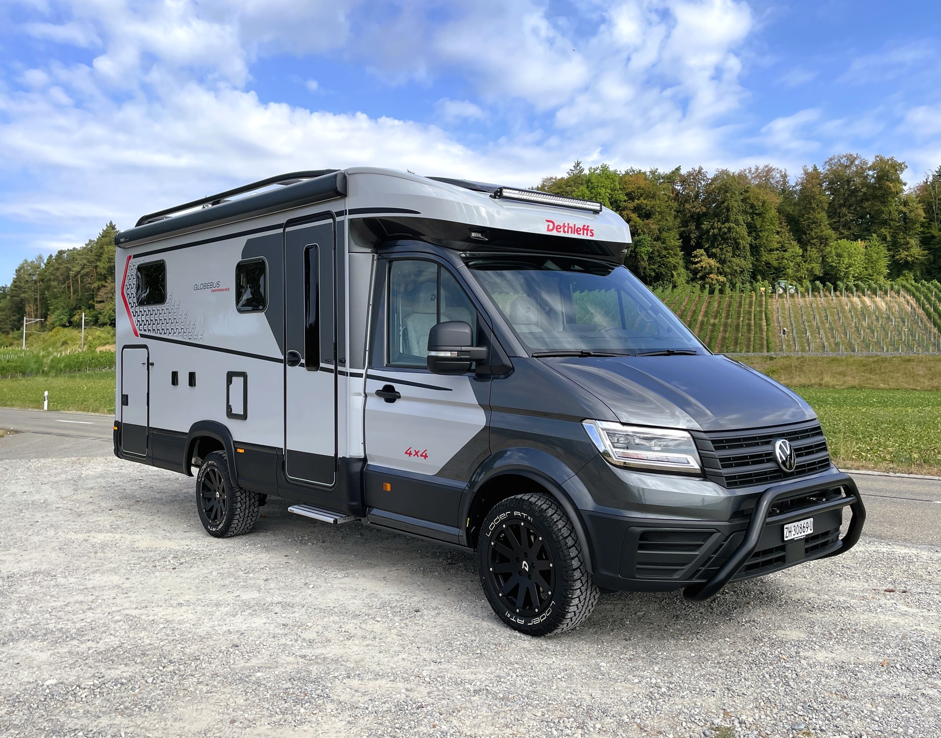 DETHLEFFS Globebus Performance 4x4 auf Basis VW Crafter-image-0