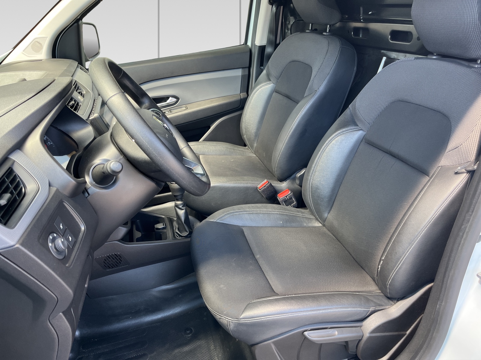 RENAULT Express 1.5 Blue dCi 75 Extra-image-6