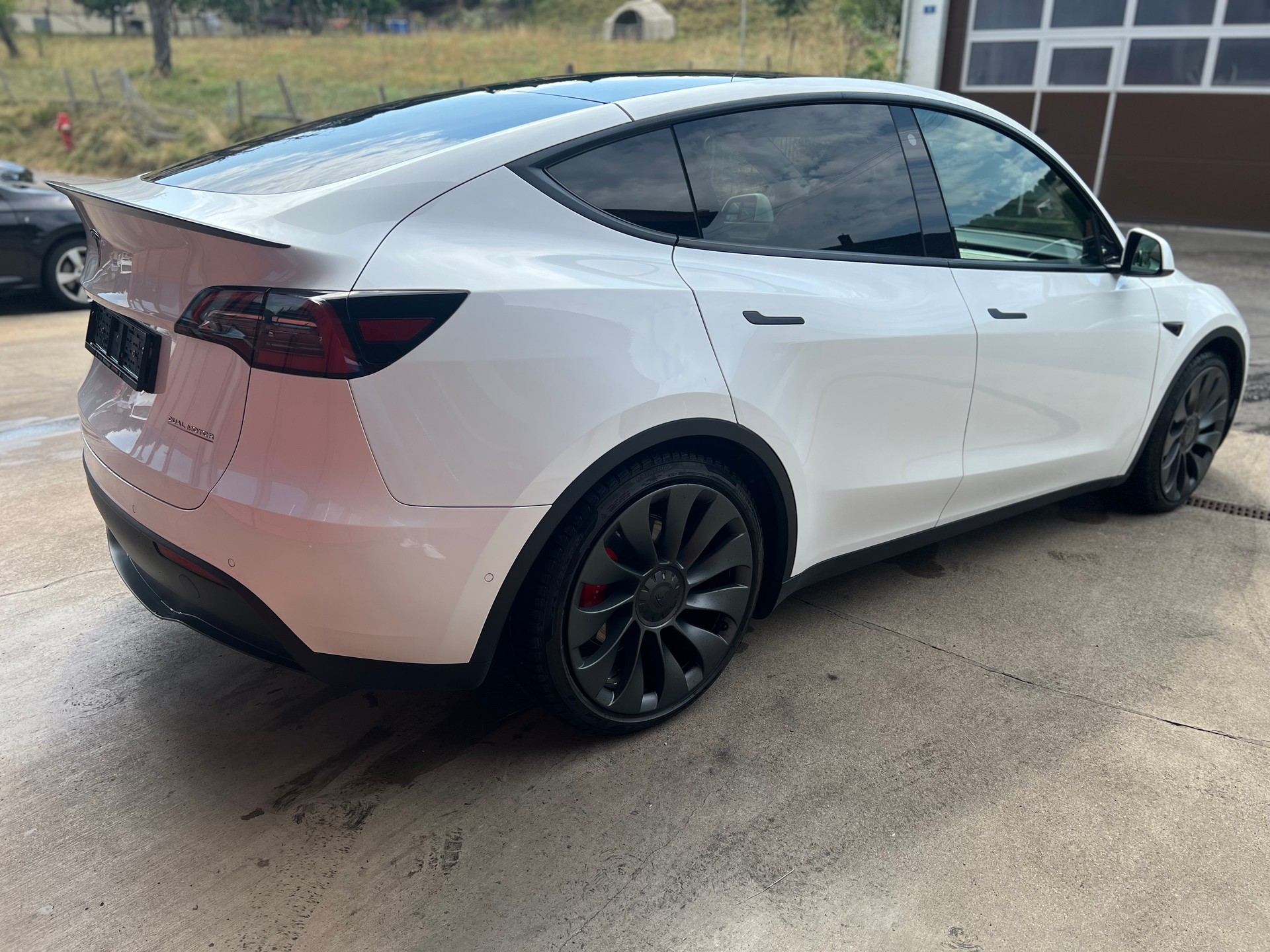 TESLA Model Y Performance // SoH 90%-image-5