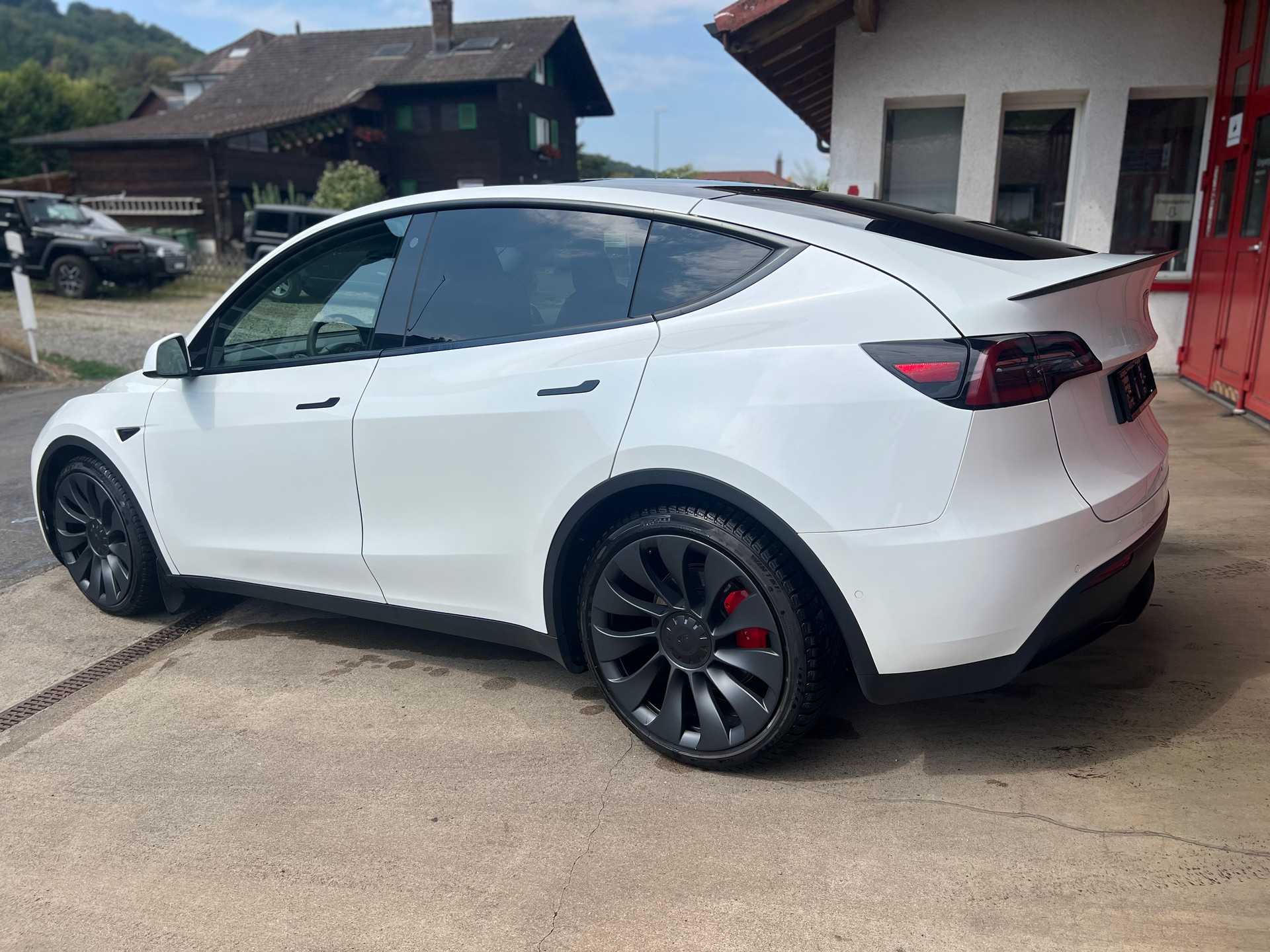 TESLA Model Y Performance // SoH 90%-image-3