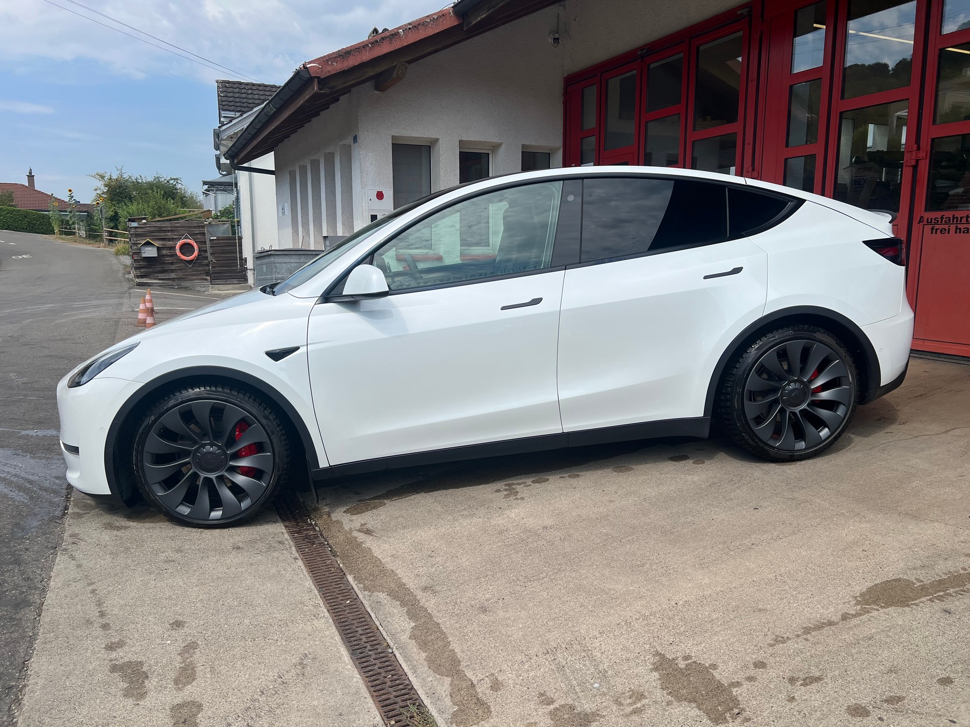 TESLA Model Y Performance // SoH 90%-image-2