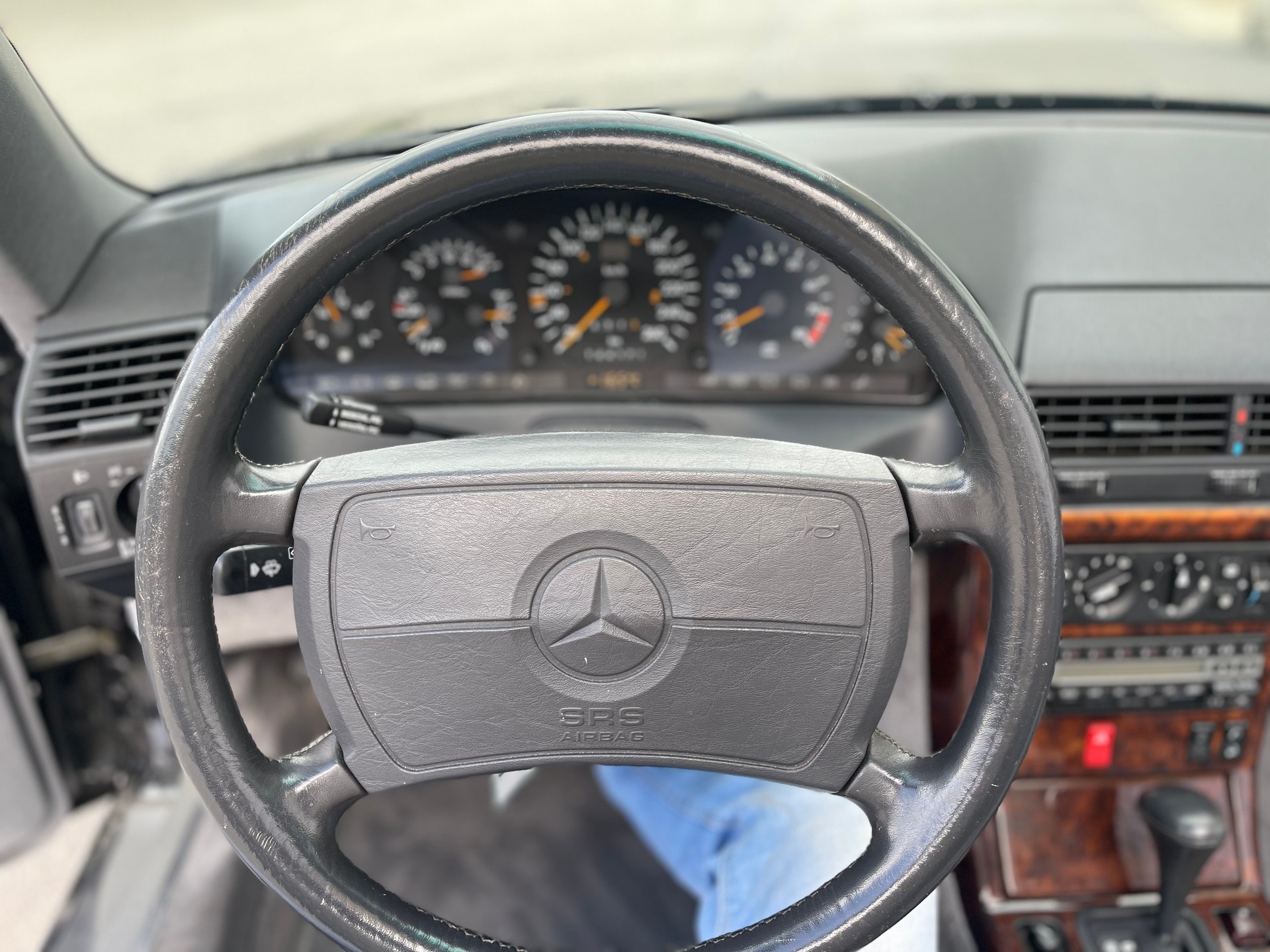 MERCEDES-BENZ SL 300-image-11