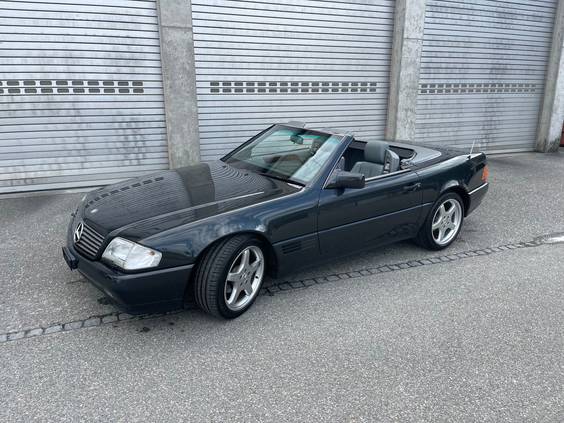 MERCEDES-BENZ SL 300-image-2
