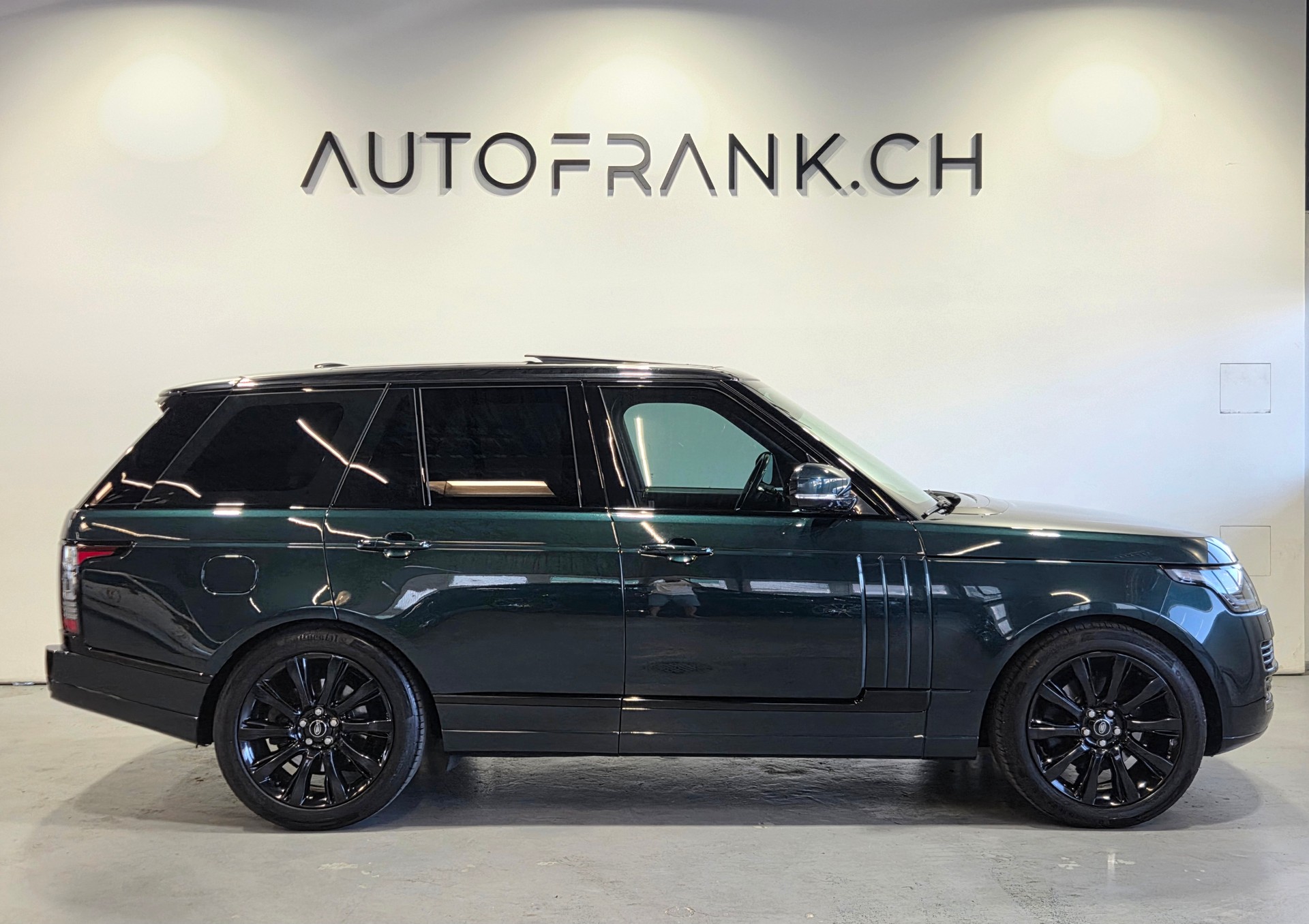 LAND ROVER Range Rover 3.0 TDV6 HSE-image-1