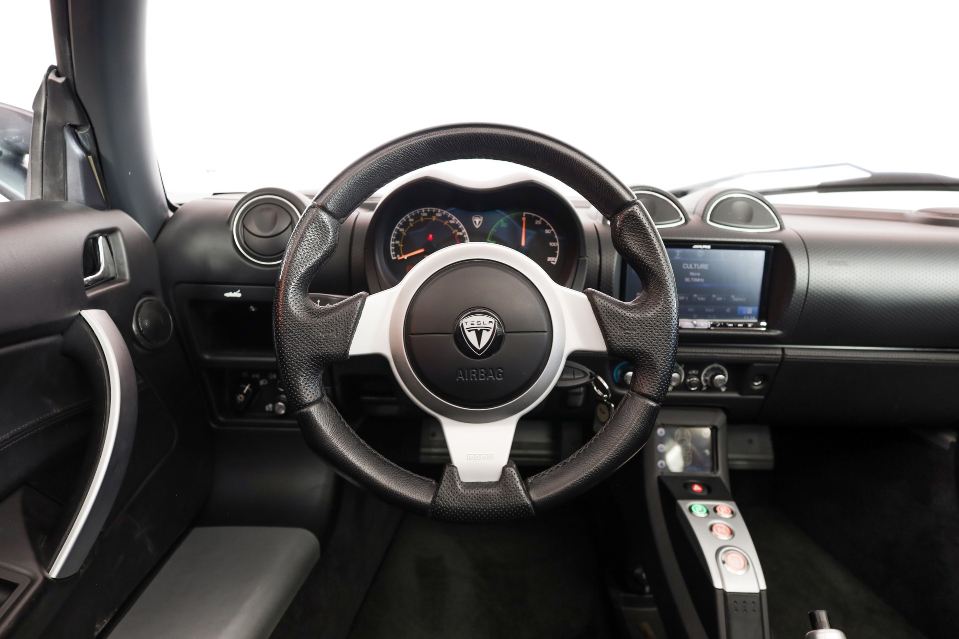 TESLA Roadster * Carbon Hard-top * 8 wheels-image-12